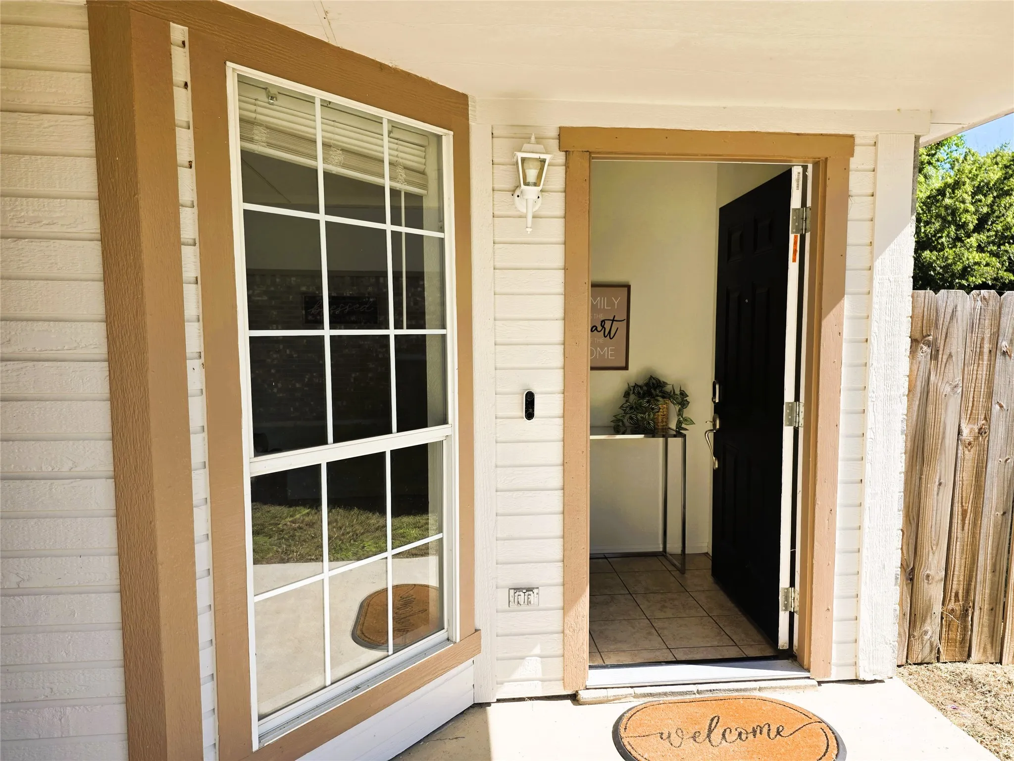 Single Family Residence For Sale in Bell County , 4506 Ronald Drive, Killeen, Texas 76542, 2 Bedroom, 2 Bathroom, 1 Garage spaces, 1,047 Sqft, built in 1998, mls#21408895, Real Estate Agent in Killeen, Homes For Sale in Bell county, Homes For Sale in Killeen, Realtor in Killeen Texas, Real Estate Brokerage Independent Realty Texas, Luminita Cordes Realtor
