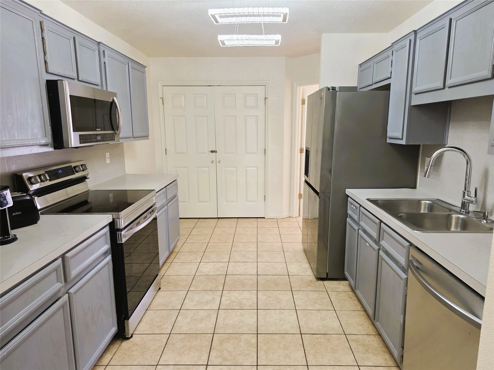 Single Family Residence For Sale in Bell County , 4506 Ronald Drive, Killeen, Texas 76542, 2 Bedroom, 2 Bathroom, 1 Garage spaces, 1,047 Sqft, built in 1998, mls#21408895, Real Estate Agent in Killeen, Homes For Sale in Bell county, Homes For Sale in Killeen, Realtor in Killeen Texas, Real Estate Brokerage Independent Realty Texas, Luminita Cordes Realtor