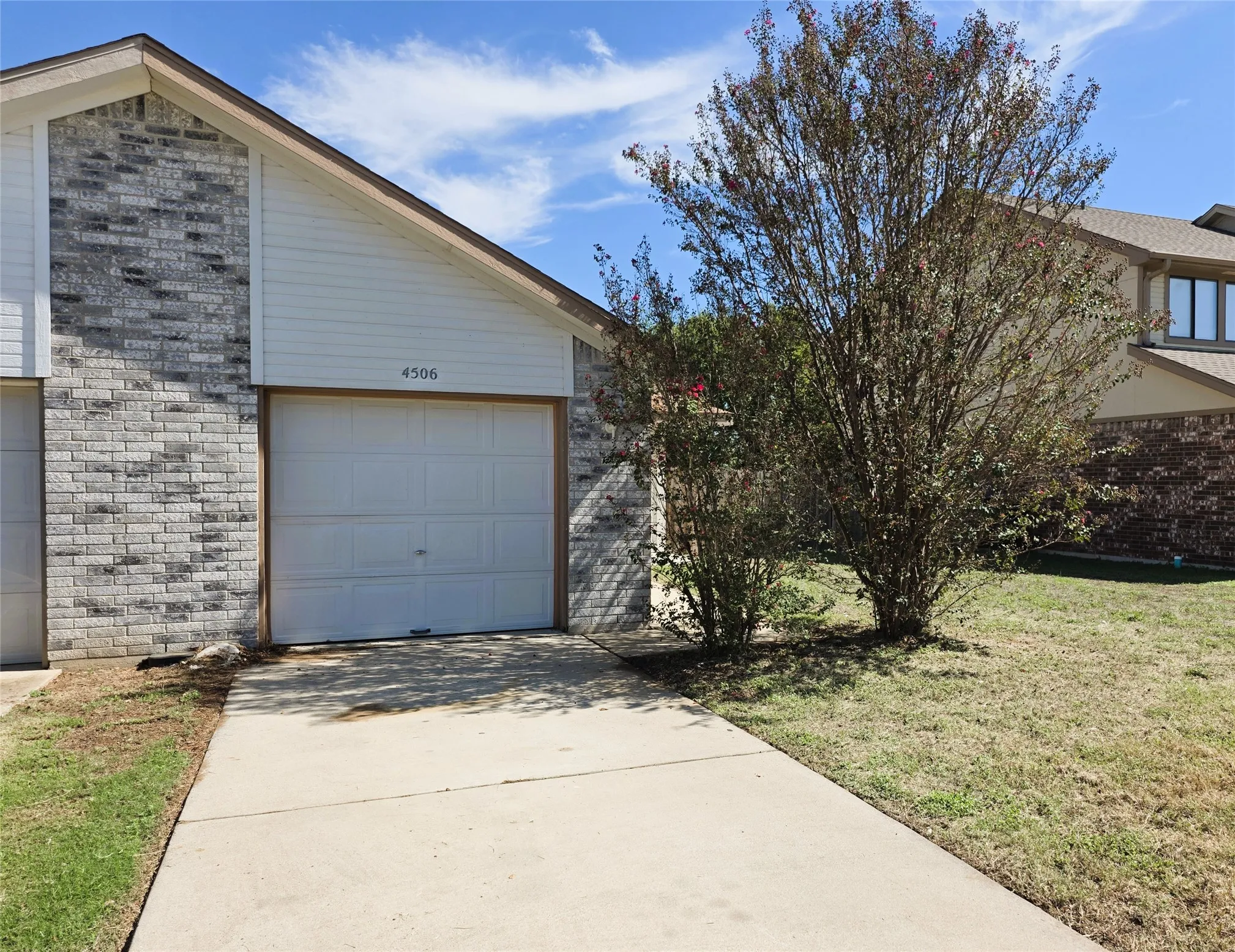 This lovely move-in ready home is in the heart of Killeen
