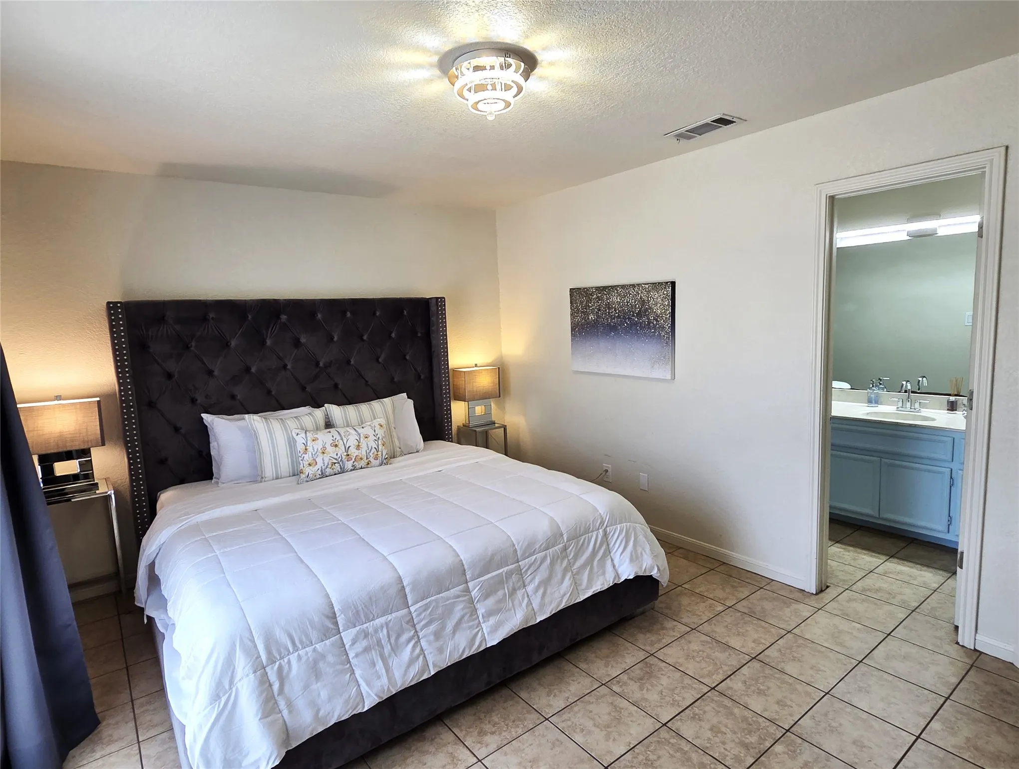 Single Family Residence For Sale in Bell County , 4506 Ronald Drive, Killeen, Texas 76542, 2 Bedroom, 2 Bathroom, 1 Garage spaces, 1,047 Sqft, built in 1998, mls#21408895, Real Estate Agent in Killeen, Homes For Sale in Bell county, Homes For Sale in Killeen, Realtor in Killeen Texas, Real Estate Brokerage Independent Realty Texas, Luminita Cordes Realtor