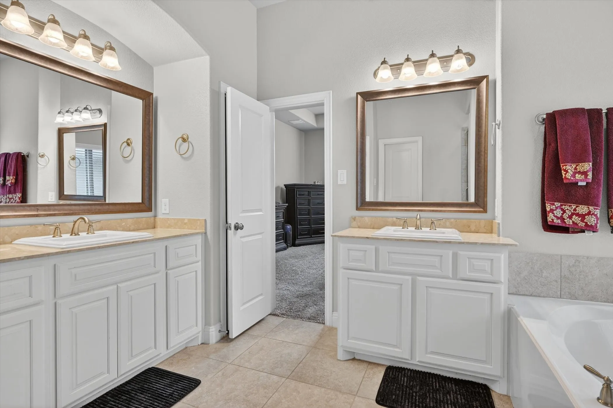 Single Family Residence For Sale in Collin County , 2728 Country Church Road, Mc Kinney, Texas 75071, 4 Bedroom, 4 Bathroom, 2 Garage spaces, 3,337 Sqft, built in 2018, mls#21410175, Real Estate Agent in Mc Kinney, Homes For Sale in Collin county, Homes For Sale in Mc Kinney, Realtor in Mc Kinney Texas, Real Estate Brokerage Independent Realty Texas, Luminita Cordes Realtor
