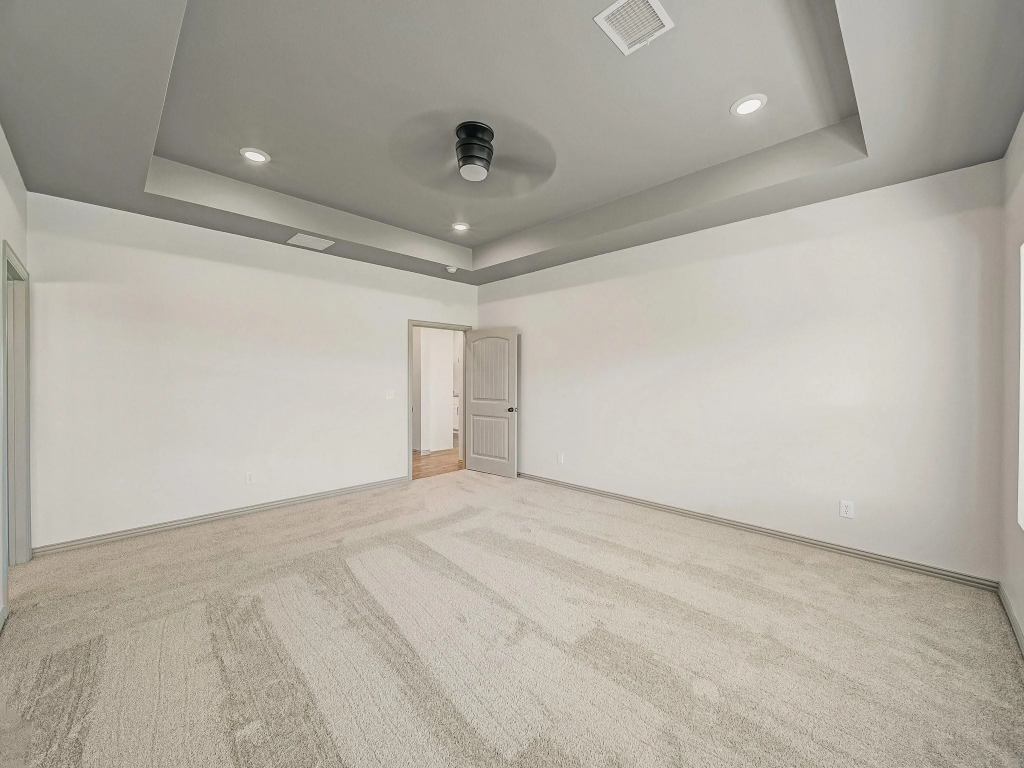 Single Family Residence For Rent in Hunt County , 2544 Fm 1566 W, Celeste, Texas 75423, 4 Bedroom, 3 Bathroom, 3 Garage spaces, 2,831 Sqft, built in 2022, mls#21410178, Real Estate Agent in Celeste, Homes For Rent in Hunt county, Homes For Rent in Celeste, Realtor in Celeste Texas, Real Estate Brokerage Independent Realty Texas, Luminita Cordes Realtor