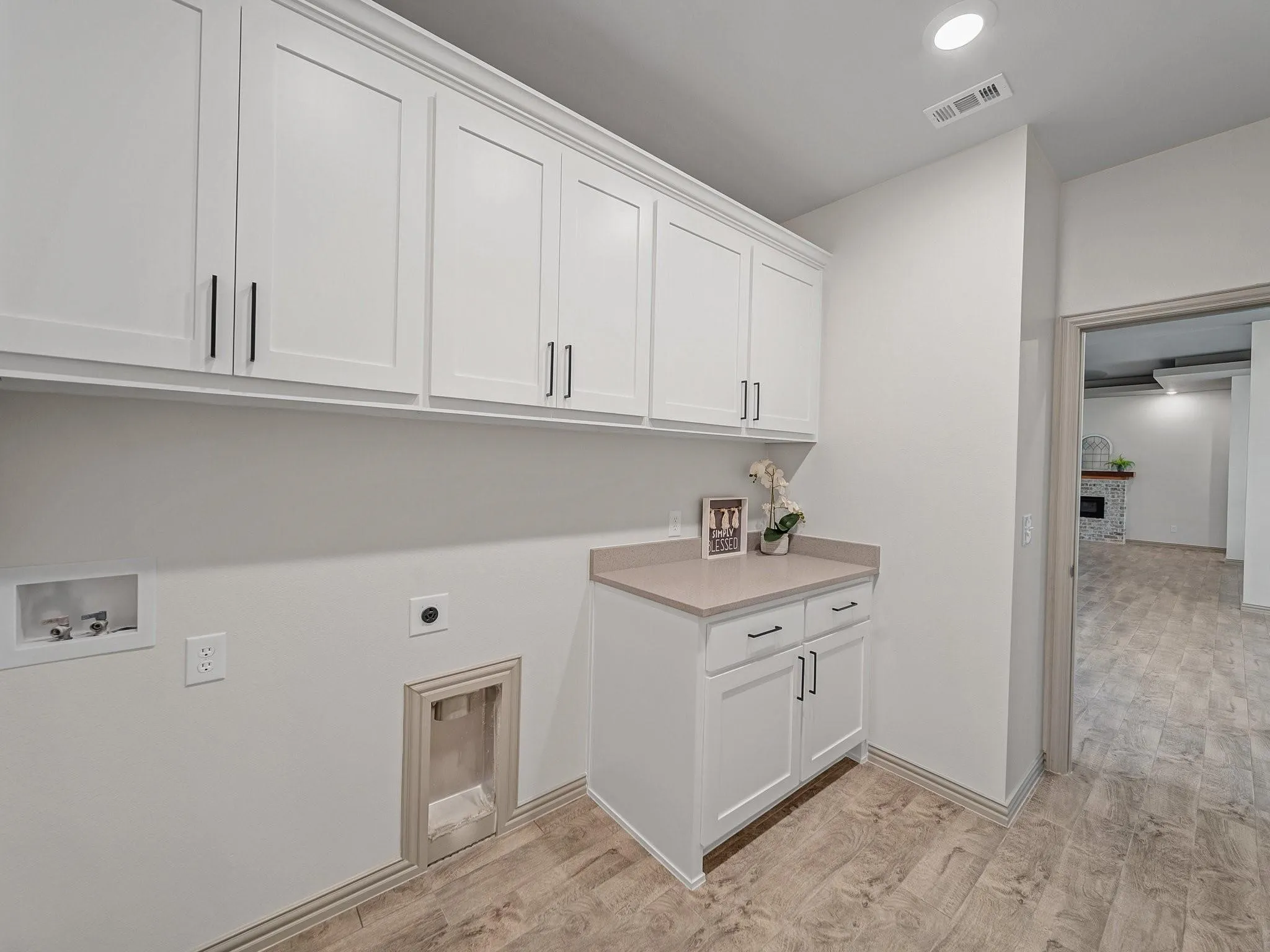 Single Family Residence For Rent in Hunt County , 2544 Fm 1566 W, Celeste, Texas 75423, 4 Bedroom, 3 Bathroom, 3 Garage spaces, 2,831 Sqft, built in 2022, mls#21410178, Real Estate Agent in Celeste, Homes For Rent in Hunt county, Homes For Rent in Celeste, Realtor in Celeste Texas, Real Estate Brokerage Independent Realty Texas, Luminita Cordes Realtor