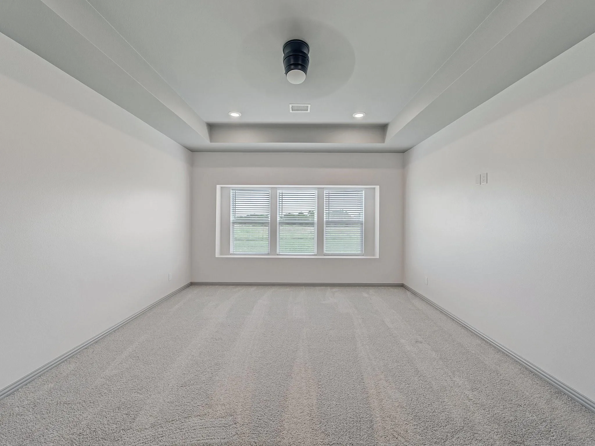 Single Family Residence For Rent in Hunt County , 2544 Fm 1566 W, Celeste, Texas 75423, 4 Bedroom, 3 Bathroom, 3 Garage spaces, 2,831 Sqft, built in 2022, mls#21410178, Real Estate Agent in Celeste, Homes For Rent in Hunt county, Homes For Rent in Celeste, Realtor in Celeste Texas, Real Estate Brokerage Independent Realty Texas, Luminita Cordes Realtor