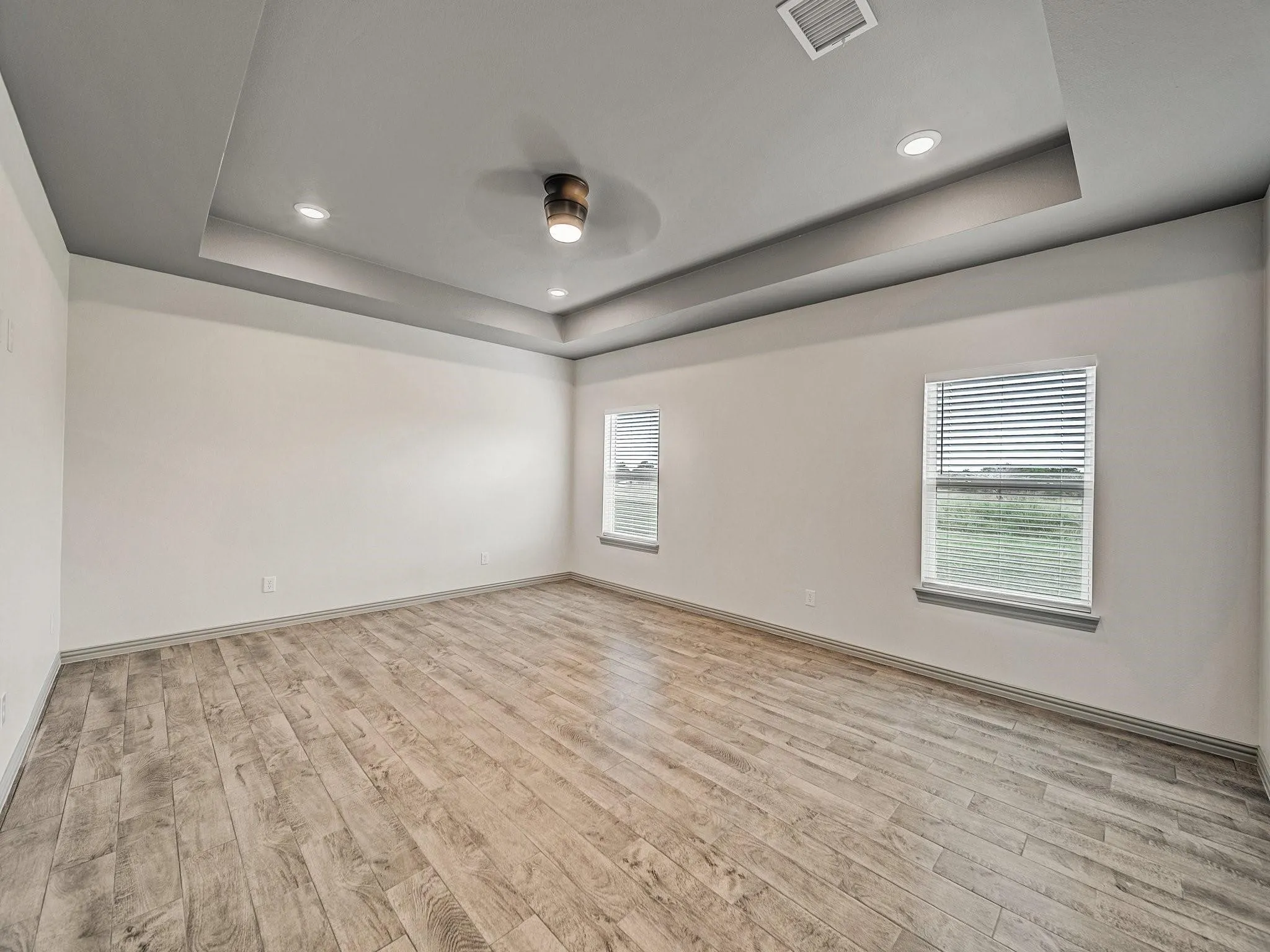 Single Family Residence For Rent in Hunt County , 2544 Fm 1566 W, Celeste, Texas 75423, 4 Bedroom, 3 Bathroom, 3 Garage spaces, 2,831 Sqft, built in 2022, mls#21410178, Real Estate Agent in Celeste, Homes For Rent in Hunt county, Homes For Rent in Celeste, Realtor in Celeste Texas, Real Estate Brokerage Independent Realty Texas, Luminita Cordes Realtor