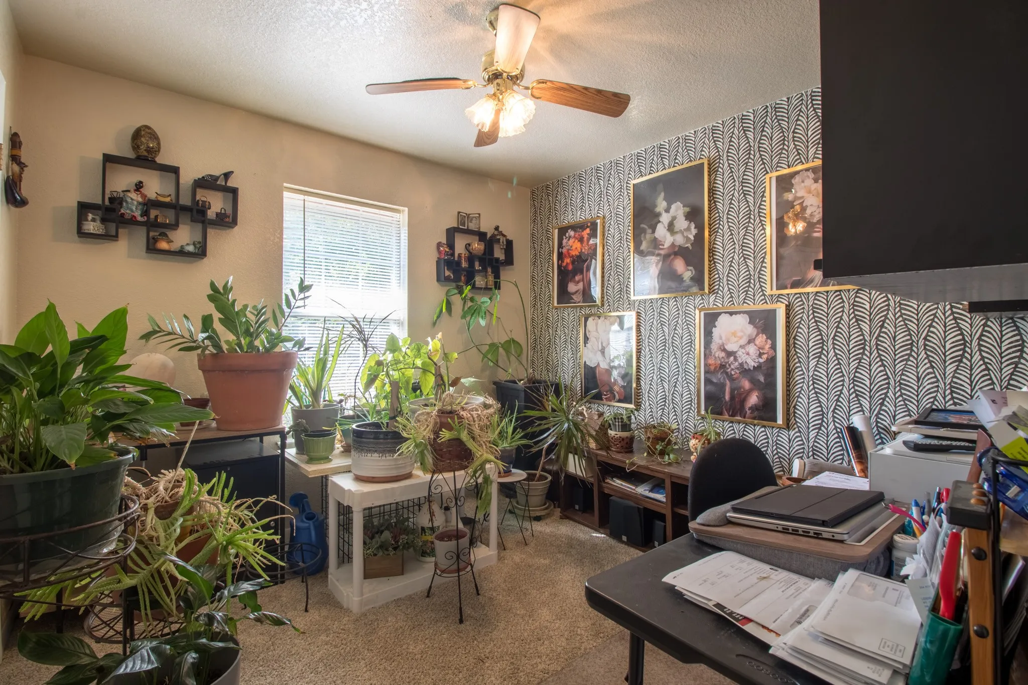 Single Family Residence For Sale in Kaufman County , 807 E 10th Street, Kemp, Texas 75143, 3 Bedroom, 2 Bathroom, 1 Garage spaces, 1,152 Sqft, built in 2003, mls#21405263, Real Estate Agent in Kemp, Homes For Sale in Kaufman county, Homes For Sale in Kemp, Realtor in Kemp Texas, Real Estate Brokerage Independent Realty Texas, Luminita Cordes Realtor
