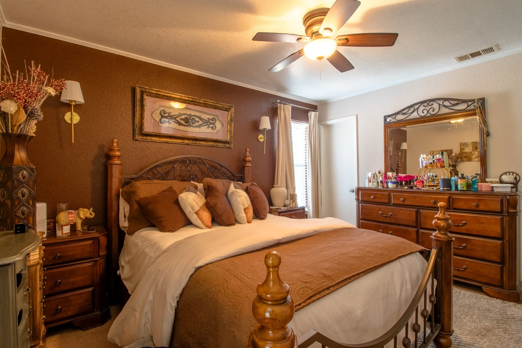Single Family Residence For Sale in Kaufman County , 807 E 10th Street, Kemp, Texas 75143, 3 Bedroom, 2 Bathroom, 1 Garage spaces, 1,152 Sqft, built in 2003, mls#21405263, Real Estate Agent in Kemp, Homes For Sale in Kaufman county, Homes For Sale in Kemp, Realtor in Kemp Texas, Real Estate Brokerage Independent Realty Texas, Luminita Cordes Realtor