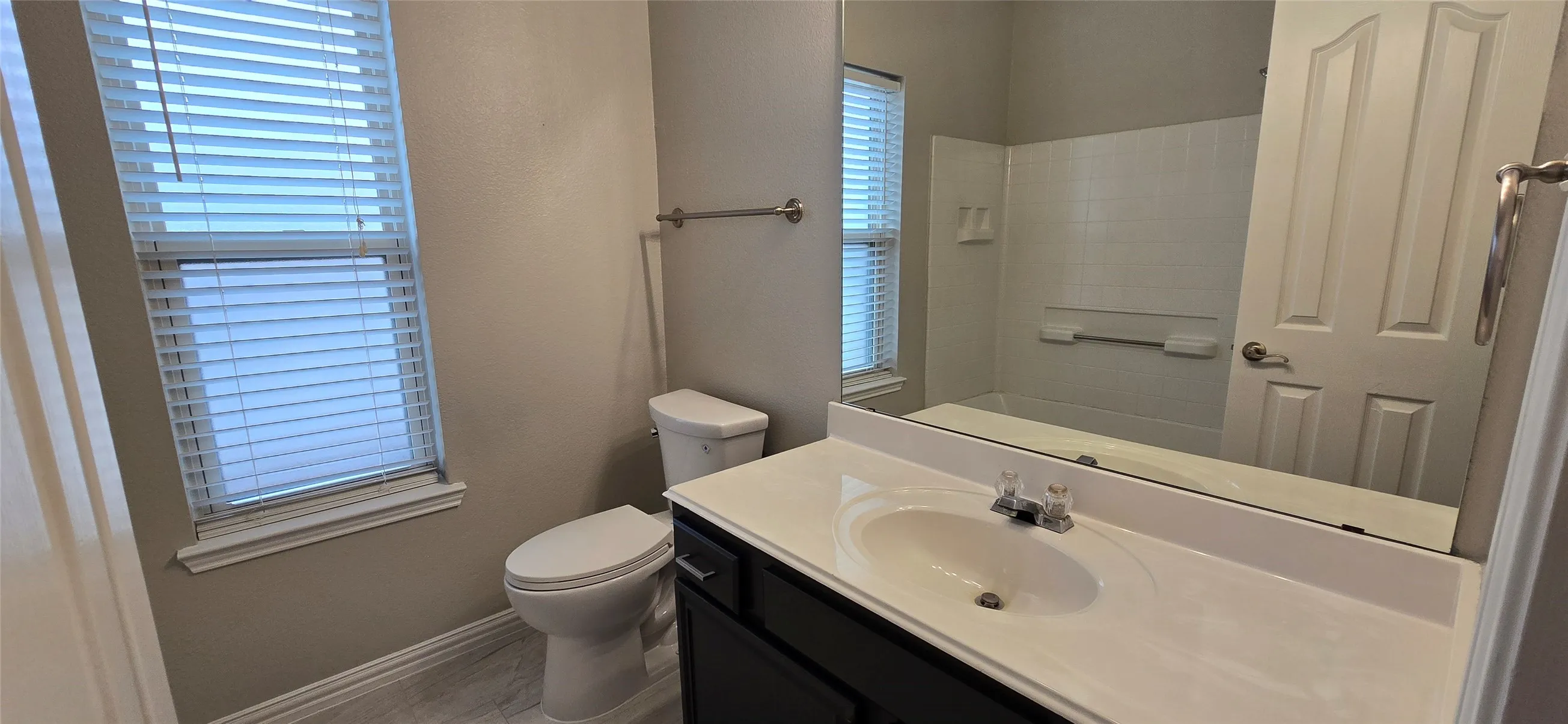 Single Family Residence For Rent in Collin County , 5004 Wethington Court, Mc Kinney, Texas 75071, 4 Bedroom, 3 Bathroom, 2 Garage spaces, 2,098 Sqft, built in 2001, mls#21410181, Real Estate Agent in Mc Kinney, Homes For Rent in Collin county, Homes For Rent in Mc Kinney, Realtor in Mc Kinney Texas, Real Estate Brokerage Independent Realty Texas, Luminita Cordes Realtor