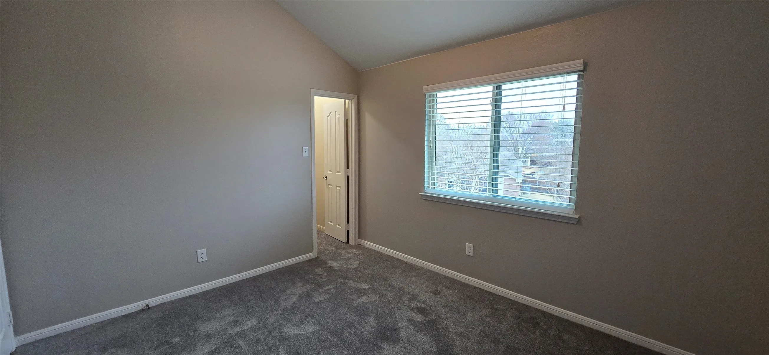 Single Family Residence For Rent in Collin County , 5004 Wethington Court, Mc Kinney, Texas 75071, 4 Bedroom, 3 Bathroom, 2 Garage spaces, 2,098 Sqft, built in 2001, mls#21410181, Real Estate Agent in Mc Kinney, Homes For Rent in Collin county, Homes For Rent in Mc Kinney, Realtor in Mc Kinney Texas, Real Estate Brokerage Independent Realty Texas, Luminita Cordes Realtor