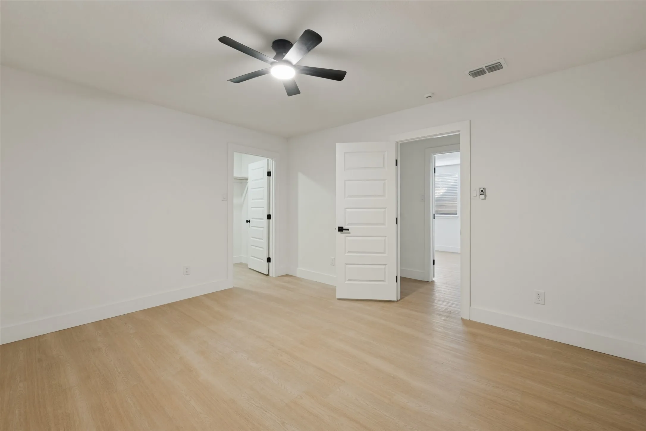 Single Family Residence For Sale in Tarrant County , 3713 Ashley Lane, Fort Worth, Texas 76123, 5 Bedroom, 3 Bathroom, 2 Garage spaces, 3,008 Sqft, built in 1986, mls#21410163, Real Estate Agent in Fort Worth, Homes For Sale in Tarrant county, Homes For Sale in Fort Worth, Realtor in Fort Worth Texas, Real Estate Brokerage Independent Realty Texas, Luminita Cordes Realtor