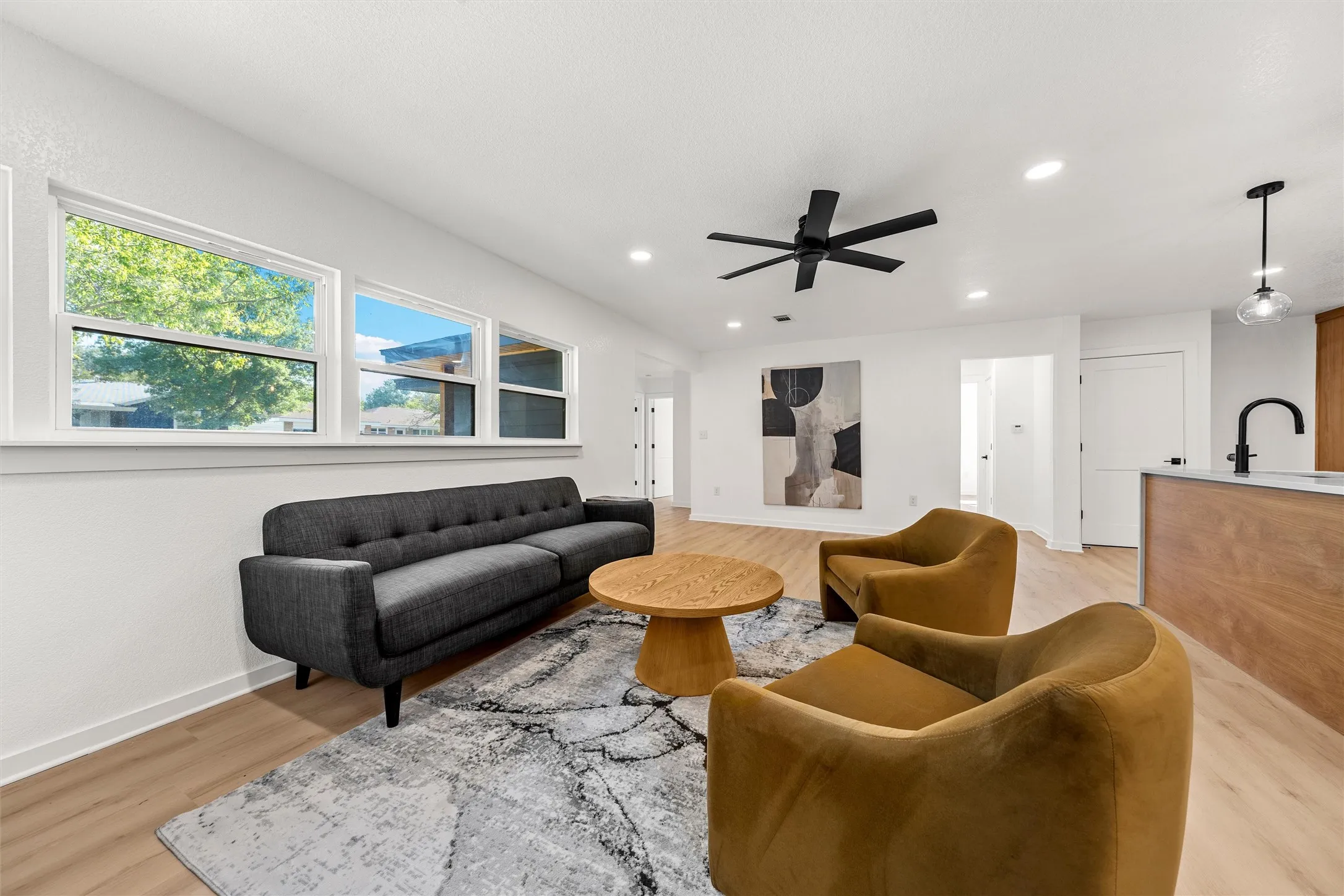 Single Family Residence For Sale in Mc Lennan County , 1116 N 44th Street, Waco, Texas 76710, 3 Bedroom, 2 Bathroom, 1 Garage spaces, 1,407 Sqft, built in 1952, mls#21410171, Real Estate Agent in Waco, Homes For Sale in Mc Lennan county, Homes For Sale in Waco, Realtor in Waco Texas, Real Estate Brokerage Independent Realty Texas, Luminita Cordes Realtor