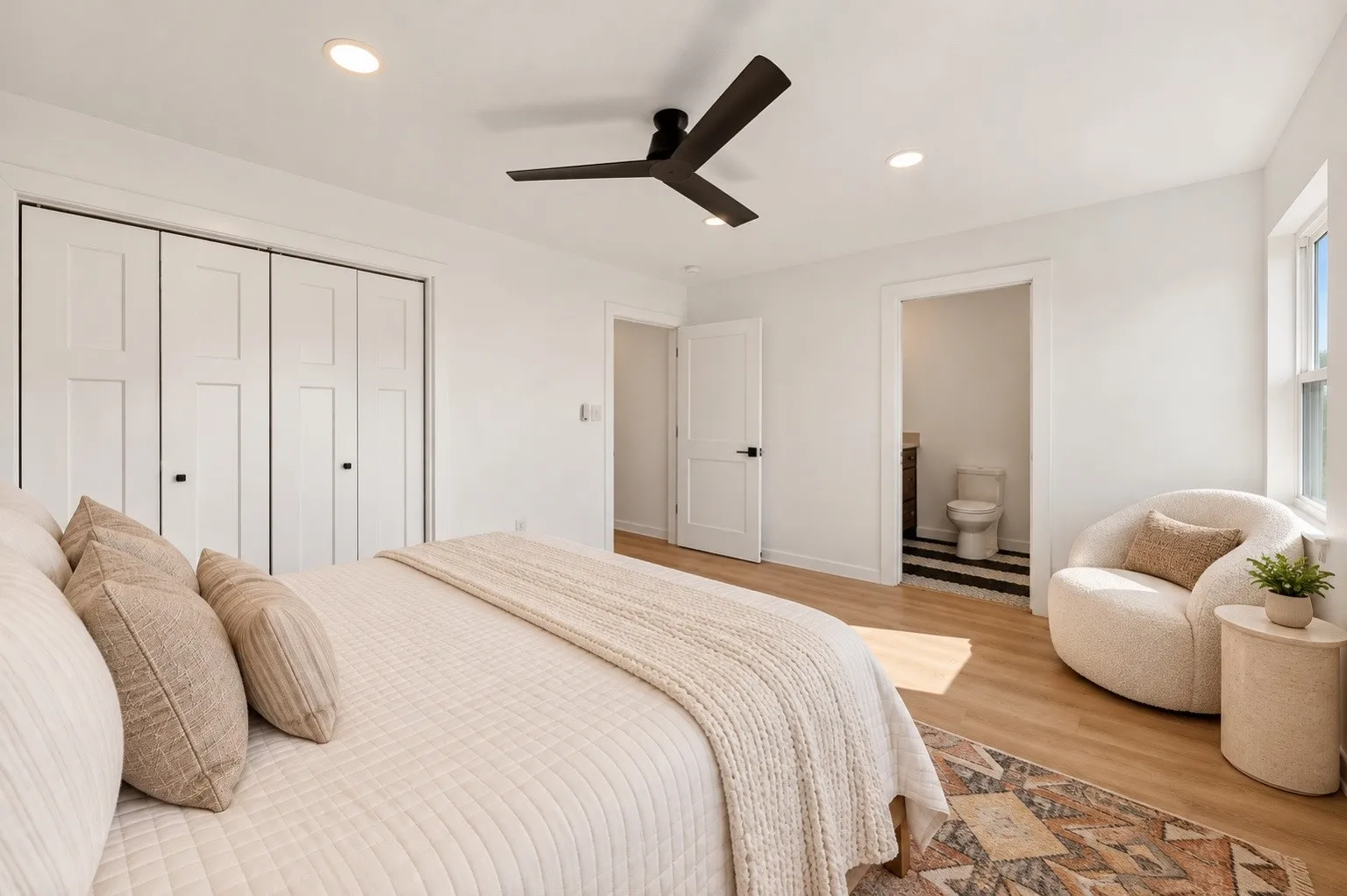 Single Family Residence For Sale in Mc Lennan County , 1116 N 44th Street, Waco, Texas 76710, 3 Bedroom, 2 Bathroom, 1 Garage spaces, 1,407 Sqft, built in 1952, mls#21410171, Real Estate Agent in Waco, Homes For Sale in Mc Lennan county, Homes For Sale in Waco, Realtor in Waco Texas, Real Estate Brokerage Independent Realty Texas, Luminita Cordes Realtor