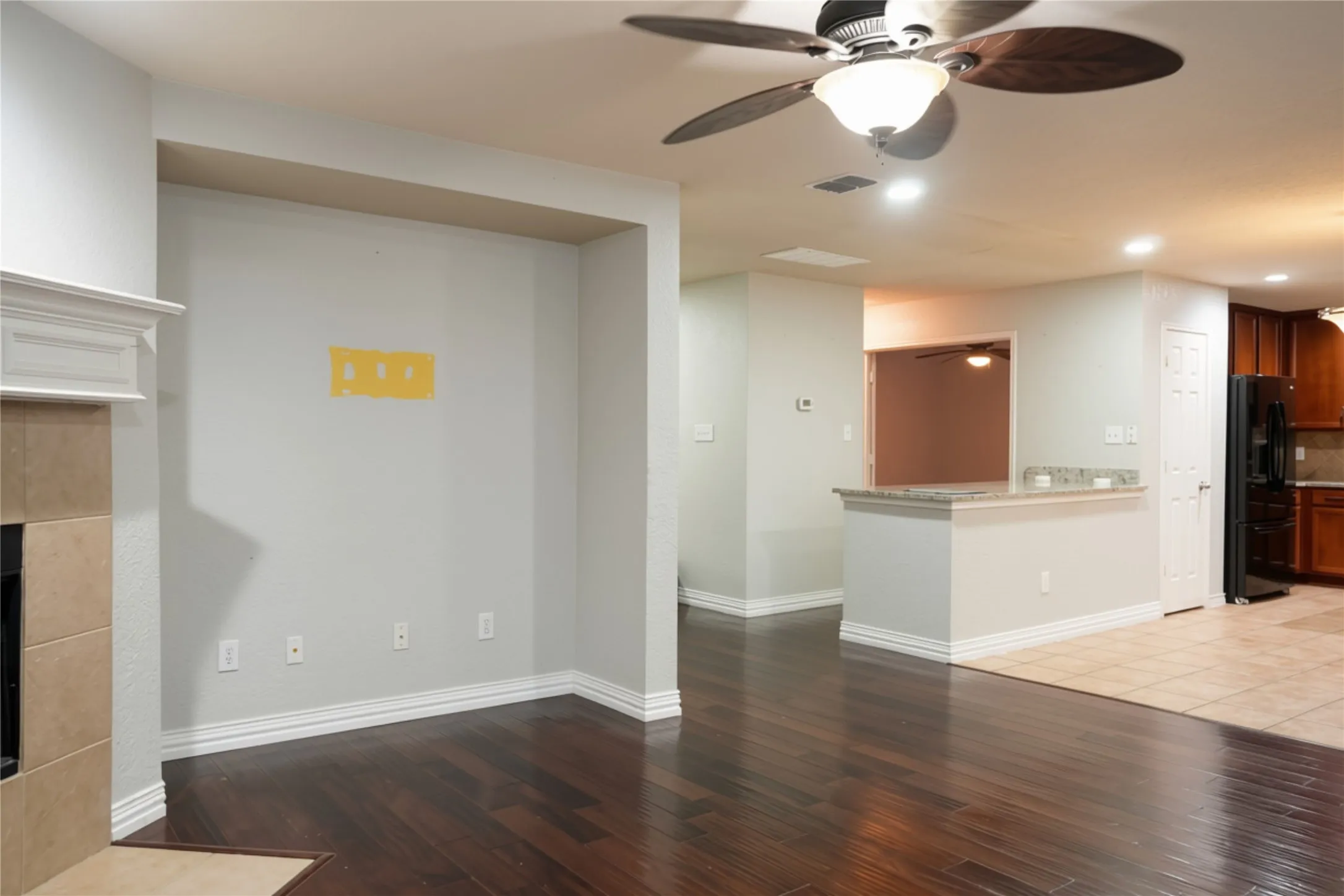 Single Family Residence For Rent in Dallas County , 5440 Kleberg Drive, Grand Prairie, Texas 75052, 3 Bedroom, 3 Bathroom, 2 Garage spaces, 2,964 Sqft, built in 2006, mls#21410201, Real Estate Agent in Grand Prairie, Homes For Rent in Dallas county, Homes For Rent in Grand Prairie, Realtor in Grand Prairie Texas, Real Estate Brokerage Independent Realty Texas, Luminita Cordes Realtor