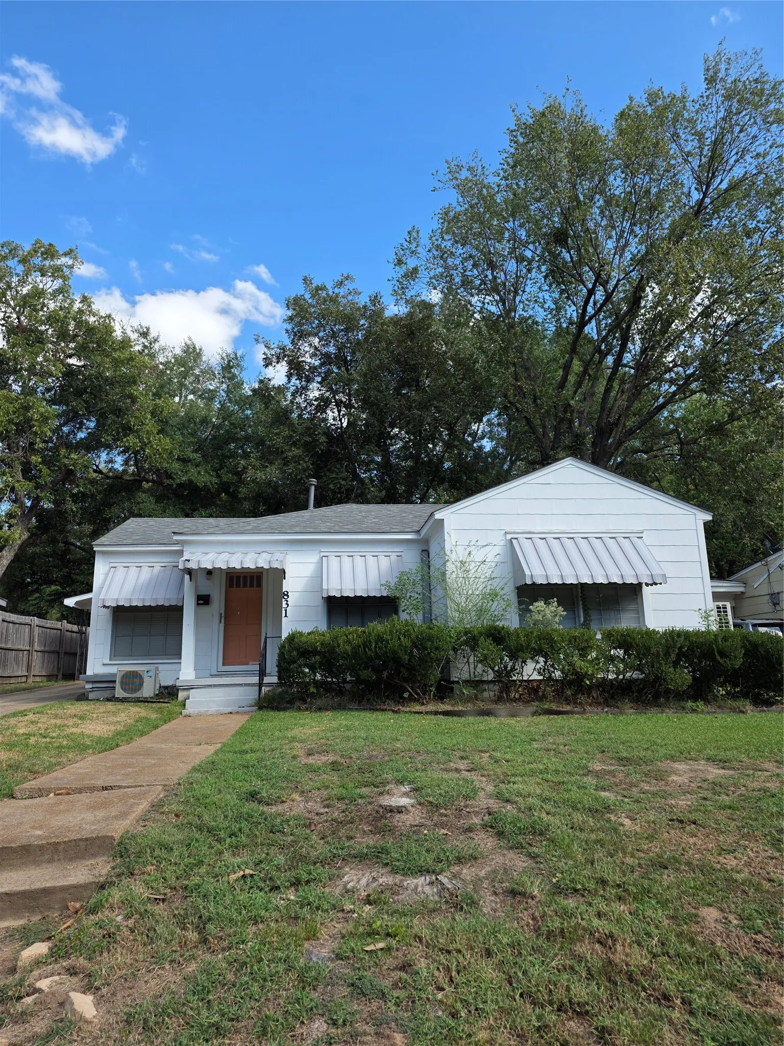 Single Family Residence For Sale