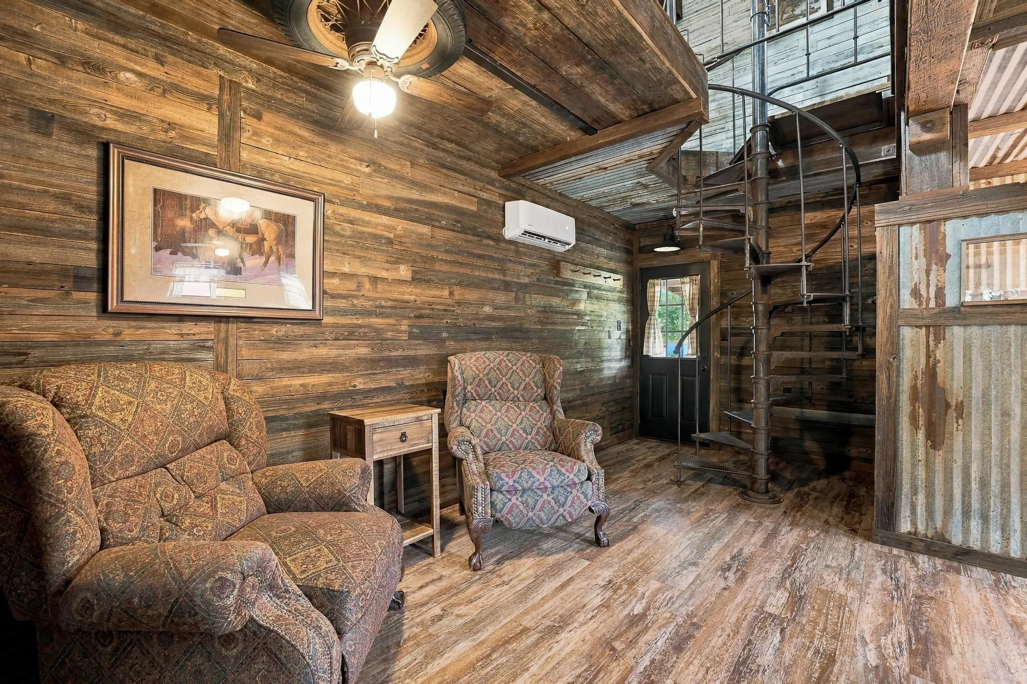 Single Family Residence For Sale in Fannin County , 351 County Road 2274, Telephone, Texas 75488, 2 Bedroom, 1 Bathroom, Garage spaces, 840 Sqft, built in 1987, mls#21392130, Real Estate Agent in Telephone, Homes For Sale in Fannin county, Homes For Sale in Telephone, Realtor in Telephone Texas, Real Estate Brokerage Independent Realty Texas, Luminita Cordes Realtor