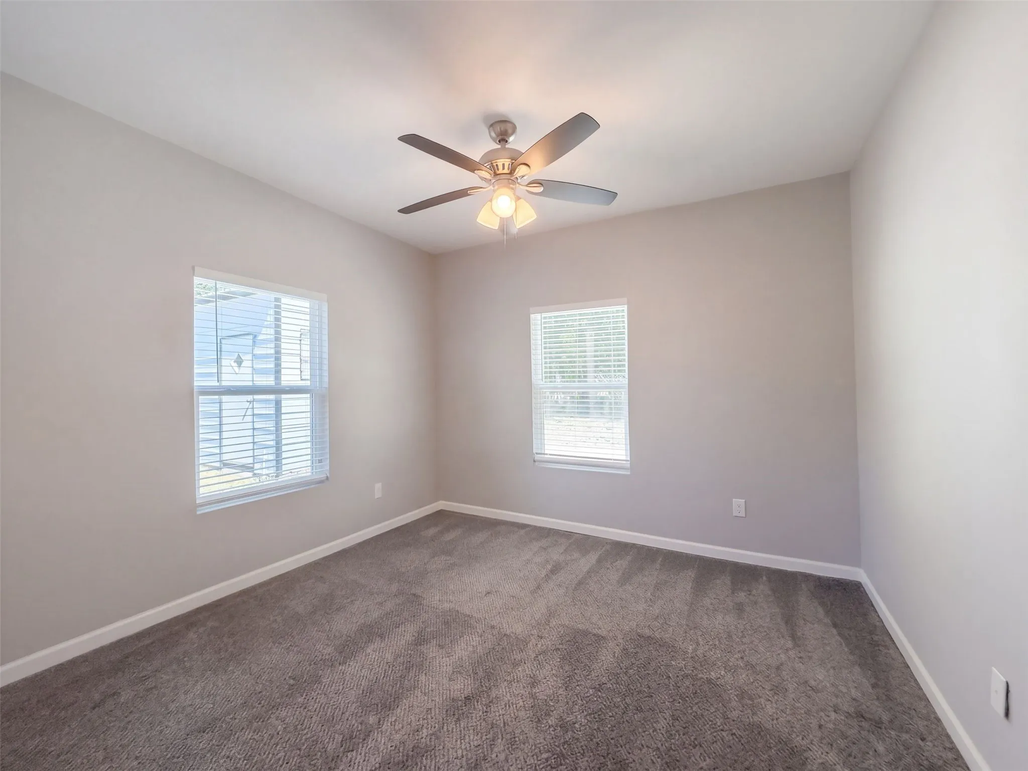 Single Family Residence For Sale in Grayson County , 1425 E Cherry Street, Sherman, Texas 75090, 3 Bedroom, 1 Bathroom, 1 Garage spaces, 1,428 Sqft, built in 1930, mls#21410206, Real Estate Agent in Sherman, Homes For Sale in Grayson county, Homes For Sale in Sherman, Realtor in Sherman Texas, Real Estate Brokerage Independent Realty Texas, Luminita Cordes Realtor