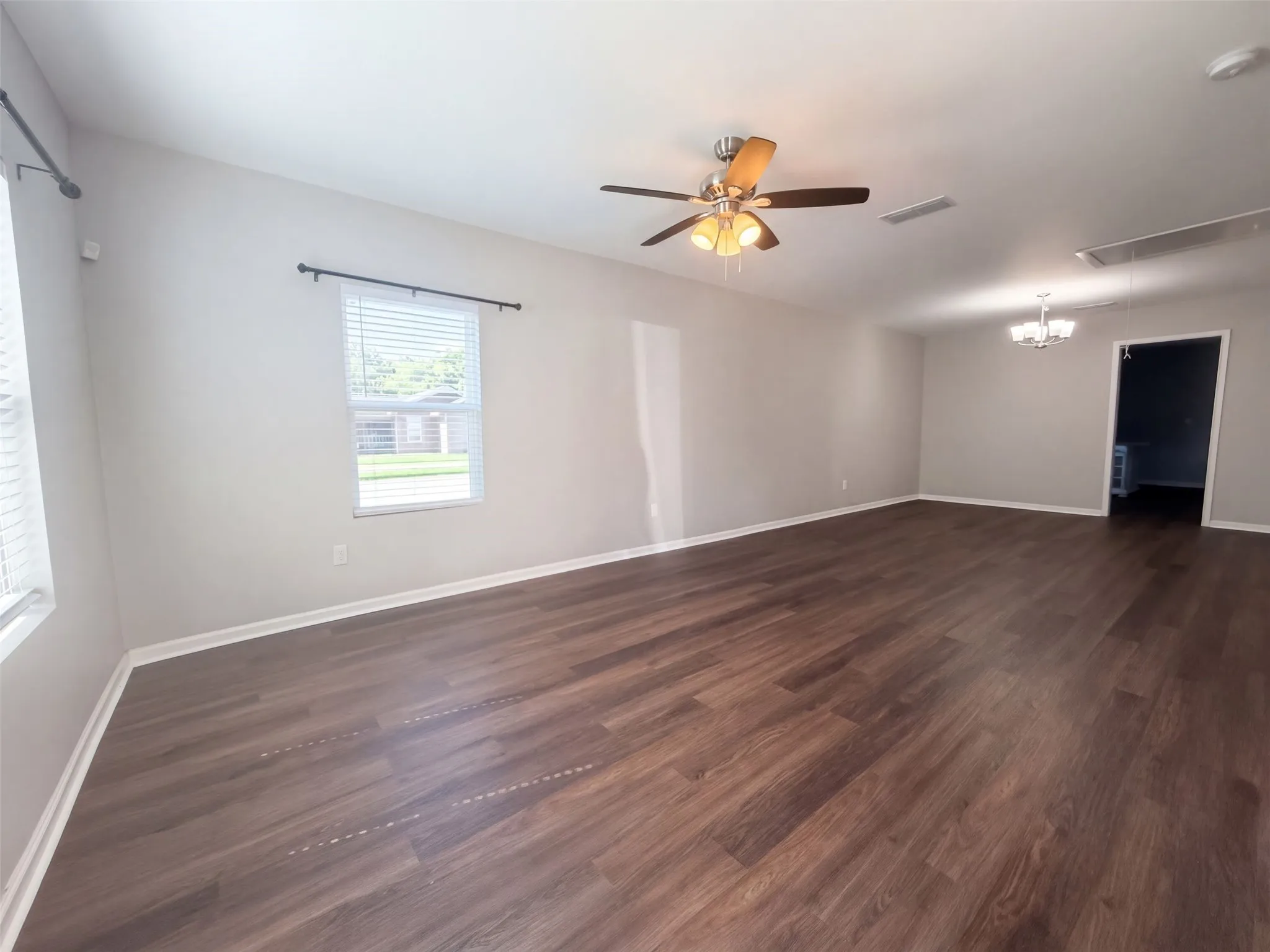 Single Family Residence For Sale in Grayson County , 1425 E Cherry Street, Sherman, Texas 75090, 3 Bedroom, 1 Bathroom, 1 Garage spaces, 1,428 Sqft, built in 1930, mls#21410206, Real Estate Agent in Sherman, Homes For Sale in Grayson county, Homes For Sale in Sherman, Realtor in Sherman Texas, Real Estate Brokerage Independent Realty Texas, Luminita Cordes Realtor