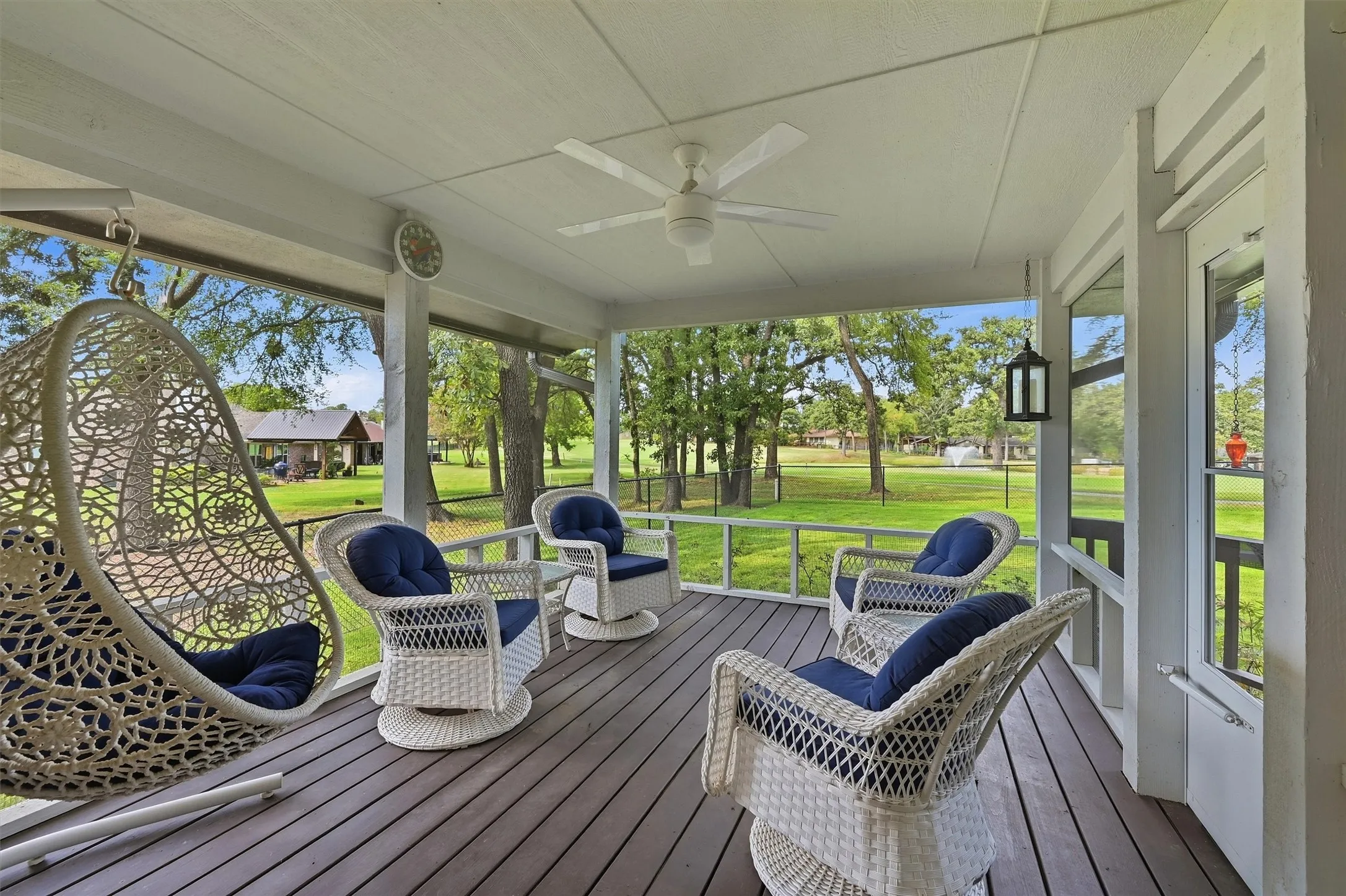 Single Family Residence For Sale in Cooke County , 215 Modoc Trail, Lake Kiowa, Texas 76240, 5 Bedroom, 4 Bathroom, 2 Garage spaces, 2,723 Sqft, built in 1992, mls#21410203, Real Estate Agent in Lake Kiowa, Homes For Sale in Cooke county, Homes For Sale in Lake Kiowa, Realtor in Lake Kiowa Texas, Real Estate Brokerage Independent Realty Texas, Luminita Cordes Realtor
