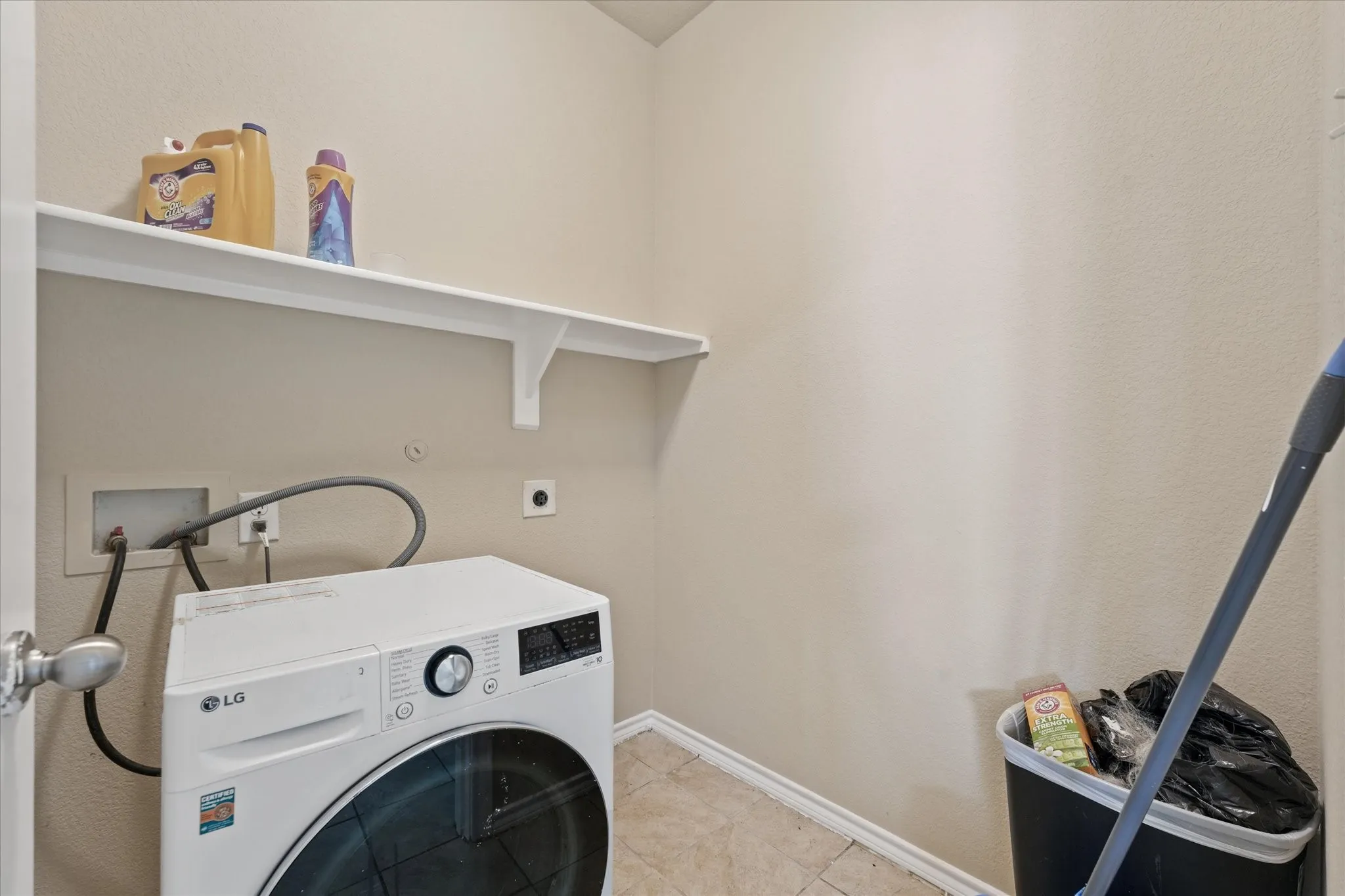 Single Family Residence For Sale in Tarrant County , 4225 Tollcross Lane, Fort Worth, Texas 76123, 4 Bedroom, 2 Bathroom, 2 Garage spaces, 1,797 Sqft, built in 2018, mls#21410211, Real Estate Agent in Fort Worth, Homes For Sale in Tarrant county, Homes For Sale in Fort Worth, Realtor in Fort Worth Texas, Real Estate Brokerage Independent Realty Texas, Luminita Cordes Realtor