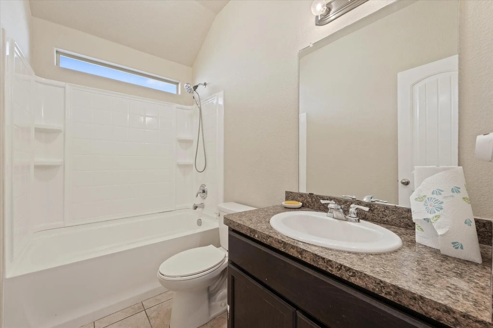 Single Family Residence For Sale in Tarrant County , 4225 Tollcross Lane, Fort Worth, Texas 76123, 4 Bedroom, 2 Bathroom, 2 Garage spaces, 1,797 Sqft, built in 2018, mls#21410211, Real Estate Agent in Fort Worth, Homes For Sale in Tarrant county, Homes For Sale in Fort Worth, Realtor in Fort Worth Texas, Real Estate Brokerage Independent Realty Texas, Luminita Cordes Realtor