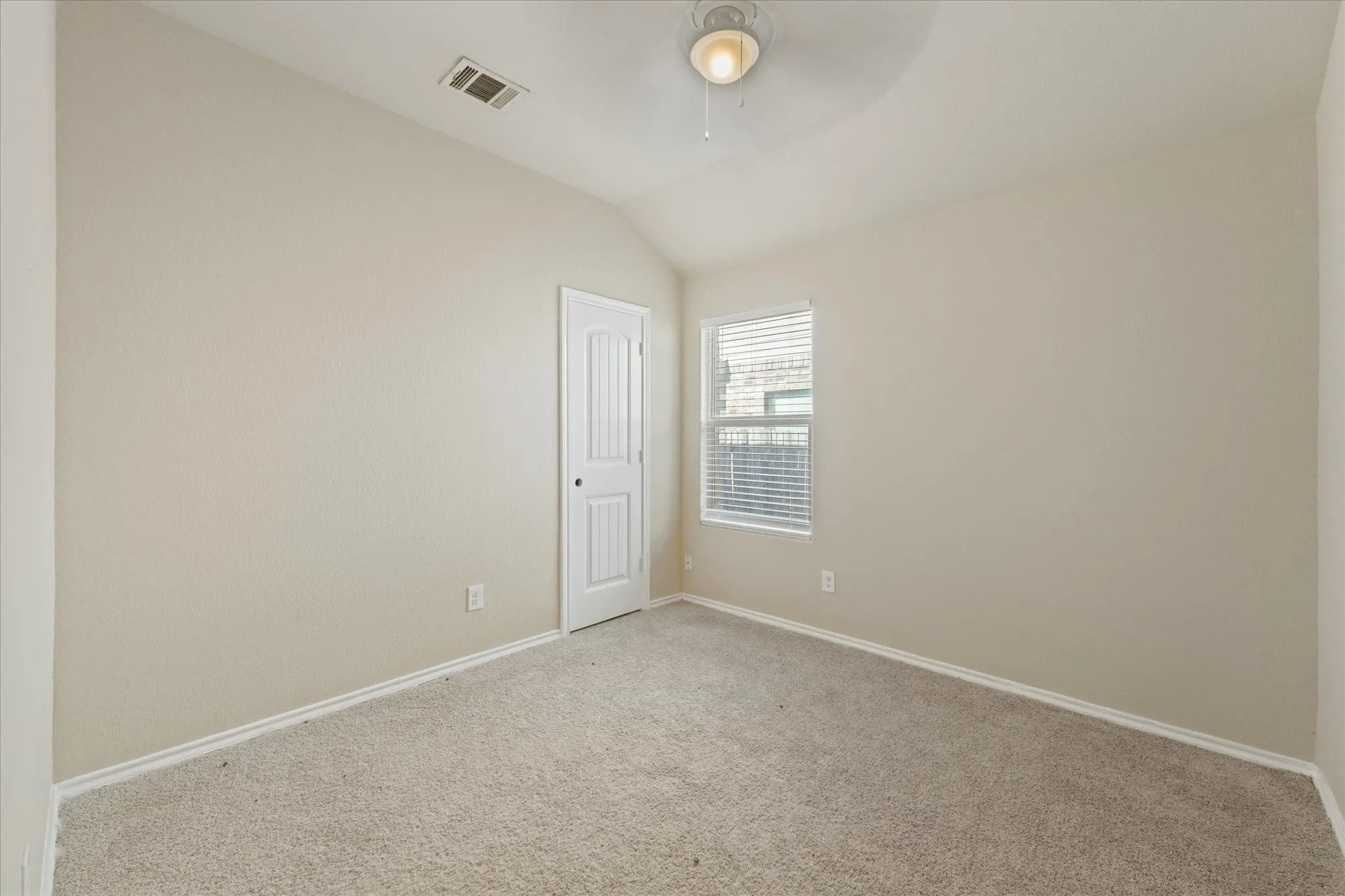 Single Family Residence For Sale in Tarrant County , 4225 Tollcross Lane, Fort Worth, Texas 76123, 4 Bedroom, 2 Bathroom, 2 Garage spaces, 1,797 Sqft, built in 2018, mls#21410211, Real Estate Agent in Fort Worth, Homes For Sale in Tarrant county, Homes For Sale in Fort Worth, Realtor in Fort Worth Texas, Real Estate Brokerage Independent Realty Texas, Luminita Cordes Realtor