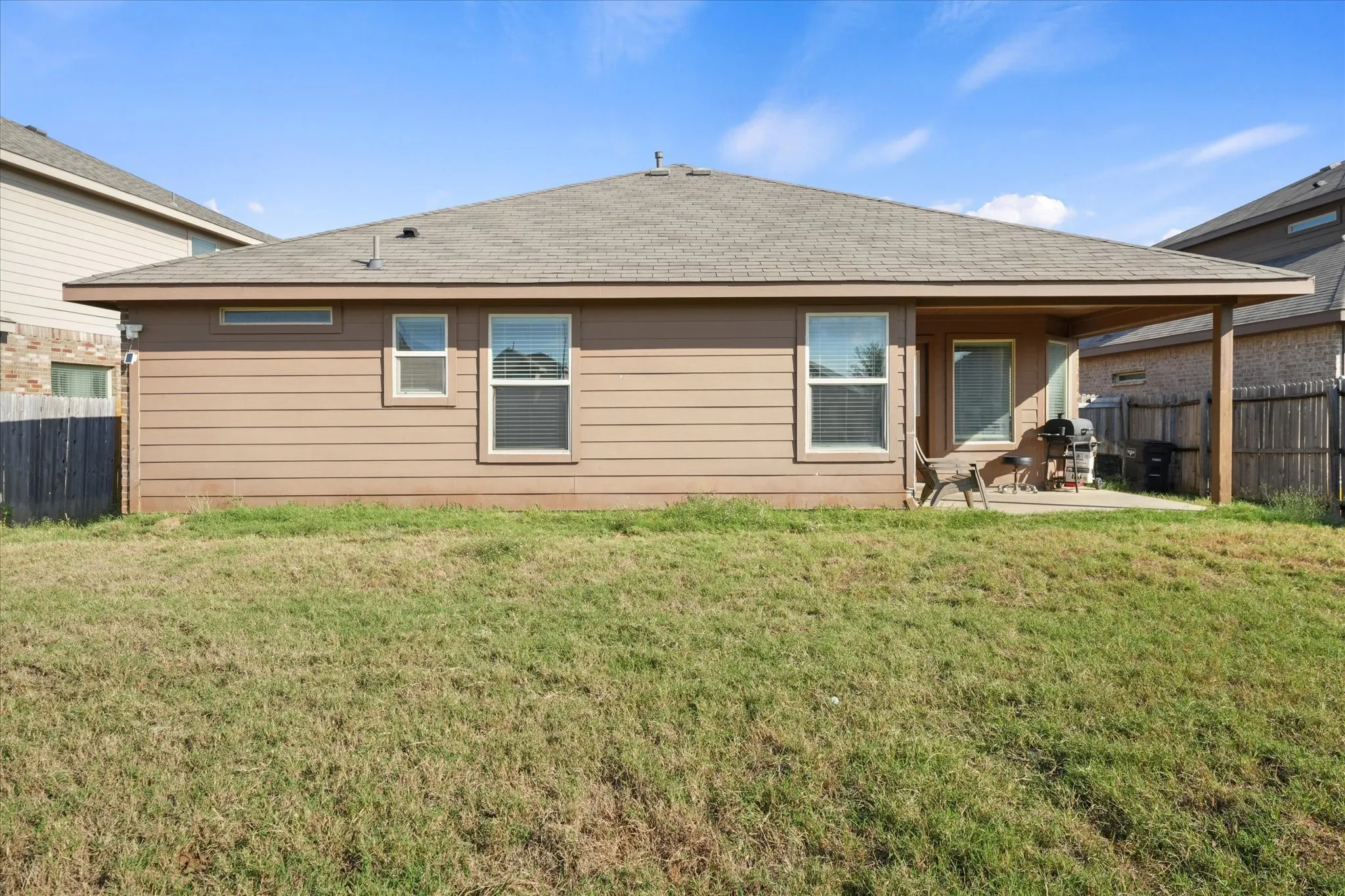 Single Family Residence For Sale in Tarrant County , 4225 Tollcross Lane, Fort Worth, Texas 76123, 4 Bedroom, 2 Bathroom, 2 Garage spaces, 1,797 Sqft, built in 2018, mls#21410211, Real Estate Agent in Fort Worth, Homes For Sale in Tarrant county, Homes For Sale in Fort Worth, Realtor in Fort Worth Texas, Real Estate Brokerage Independent Realty Texas, Luminita Cordes Realtor
