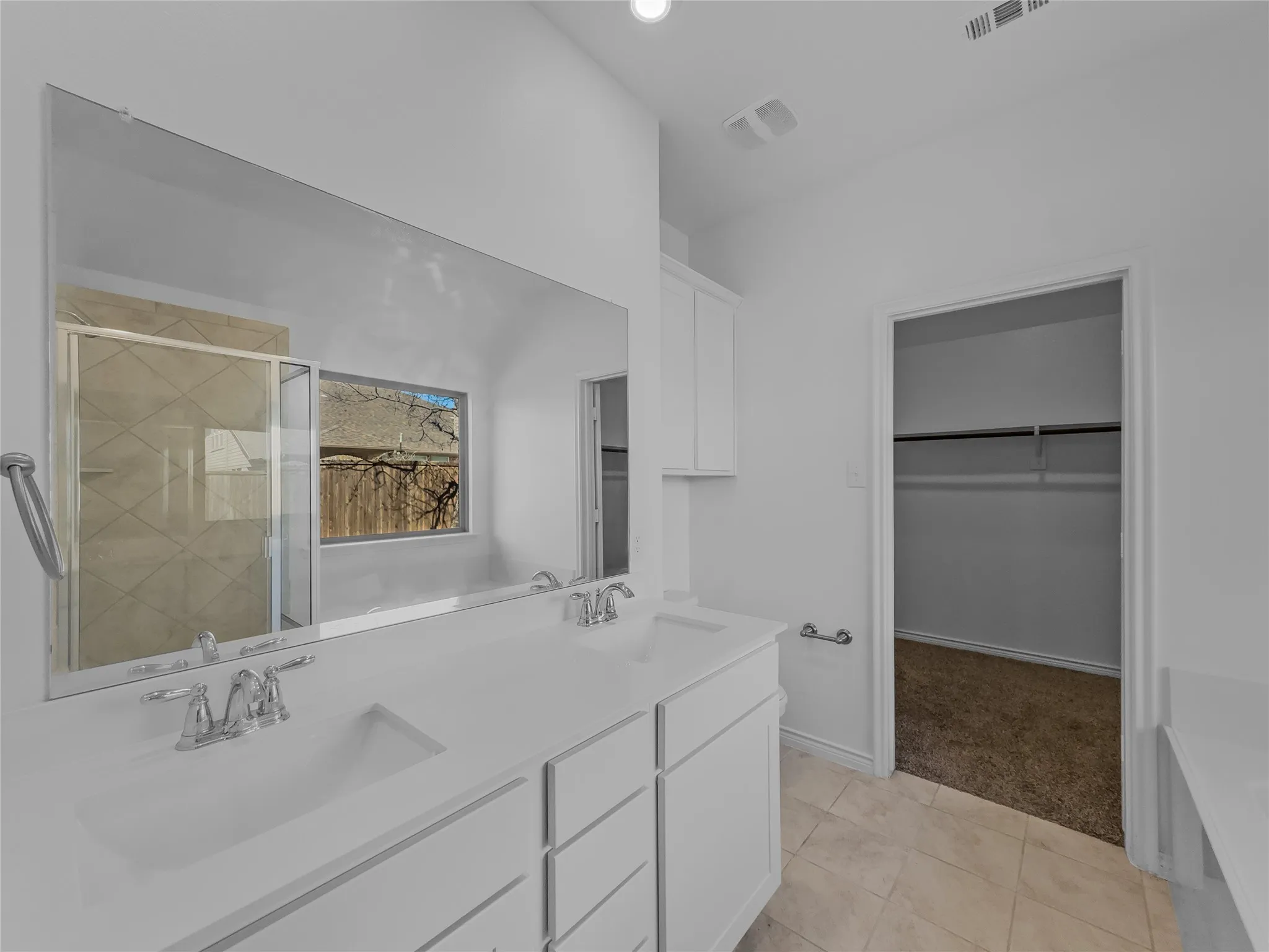 Single Family Residence For Rent in Kaufman County , 2126 Hobby Drive, Forney, Texas 75126, 3 Bedroom, 3 Bathroom, 2 Garage spaces, 1,882 Sqft, built in 2021, mls#21410214, Real Estate Agent in Forney, Homes For Rent in Kaufman county, Homes For Rent in Forney, Realtor in Forney Texas, Real Estate Brokerage Independent Realty Texas, Luminita Cordes Realtor