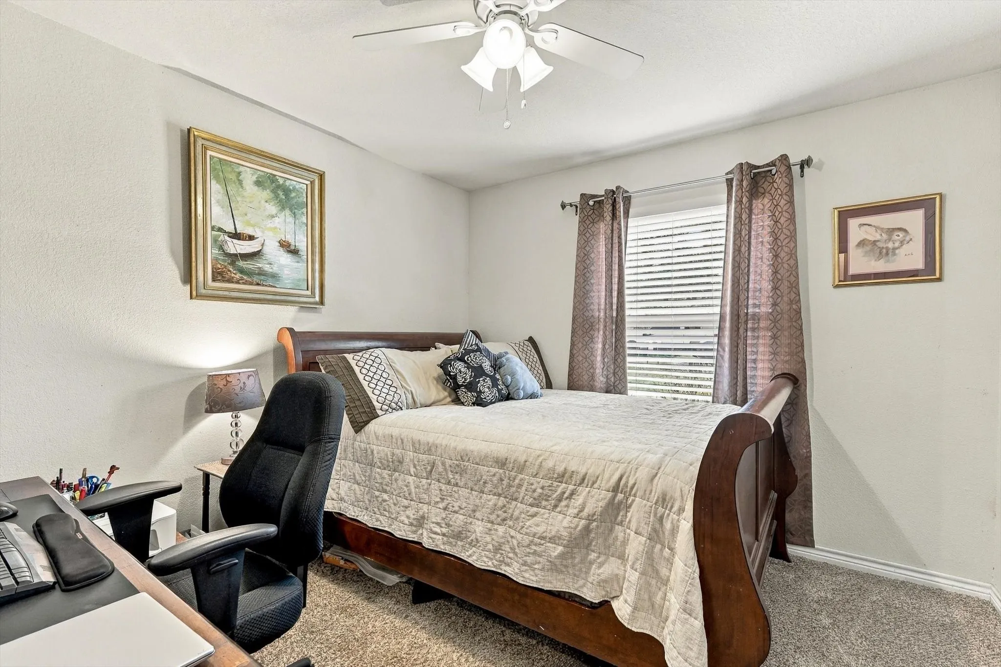 Single Family Residence For Sale in Denton County , 230 Oakwood Circle, Shady Shores, Texas 76208, 3 Bedroom, 2 Bathroom, 2 Garage spaces, 1,344 Sqft, built in 2015, mls#21410190, Real Estate Agent in Shady Shores, Homes For Sale in Denton county, Homes For Sale in Shady Shores, Realtor in Shady Shores Texas, Real Estate Brokerage Independent Realty Texas, Luminita Cordes Realtor