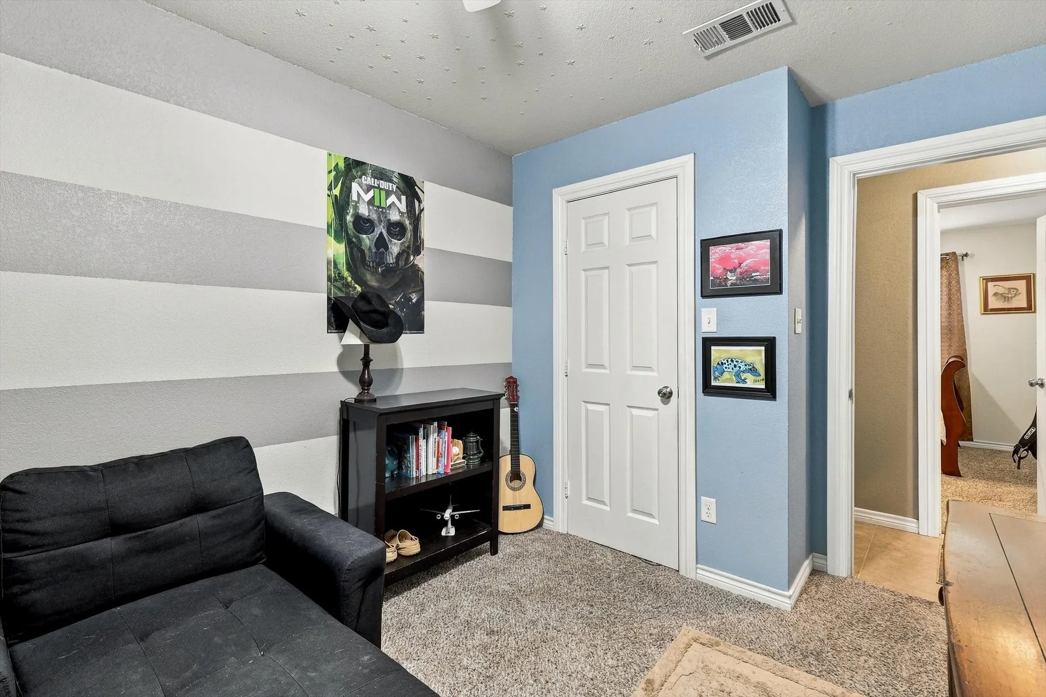 Single Family Residence For Sale in Denton County , 230 Oakwood Circle, Shady Shores, Texas 76208, 3 Bedroom, 2 Bathroom, 2 Garage spaces, 1,344 Sqft, built in 2015, mls#21410190, Real Estate Agent in Shady Shores, Homes For Sale in Denton county, Homes For Sale in Shady Shores, Realtor in Shady Shores Texas, Real Estate Brokerage Independent Realty Texas, Luminita Cordes Realtor