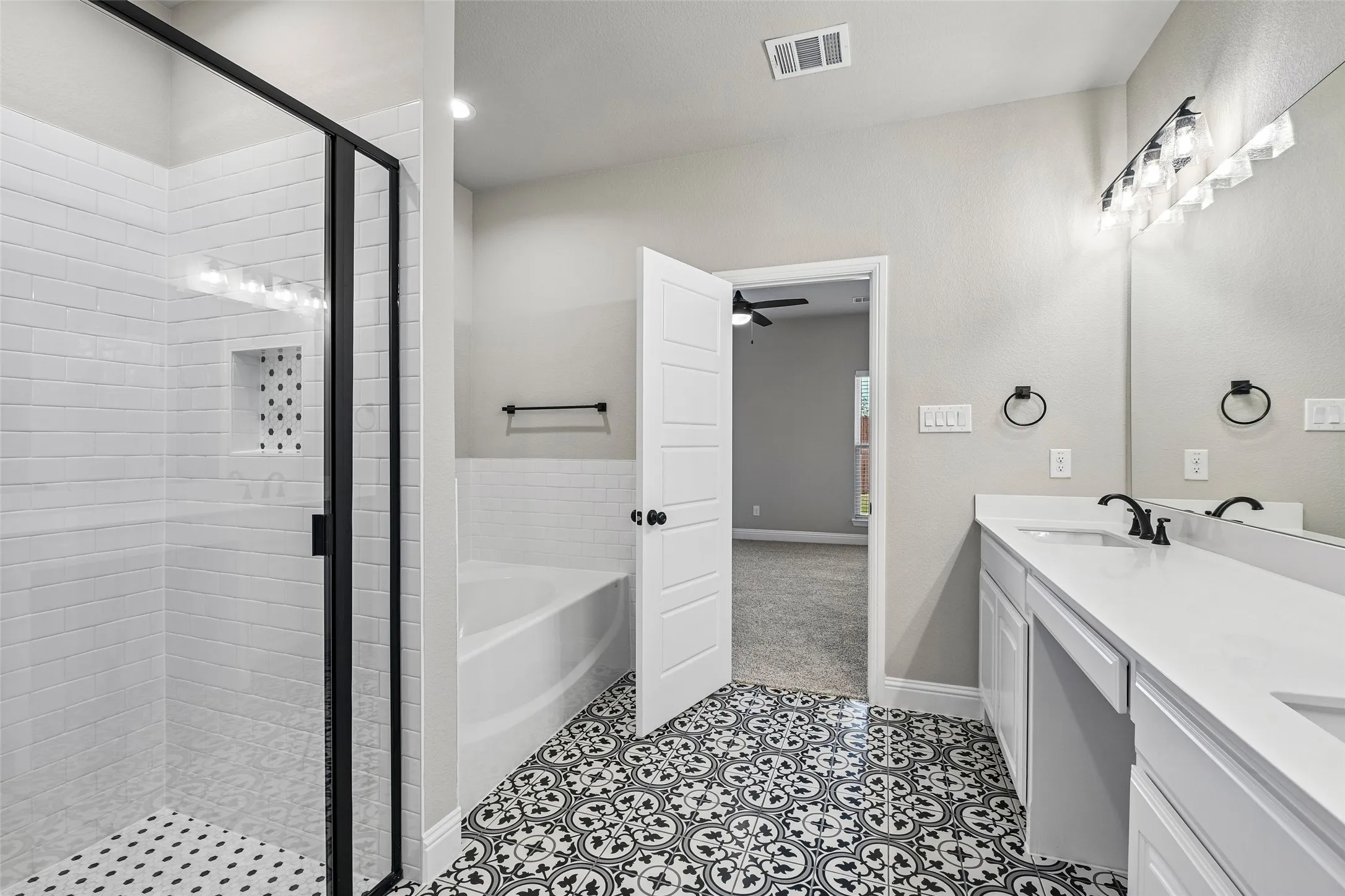 Single Family Residence For Sale in Johnson County , 1045 Nighthawk Trail, Alvarado, Texas 76009, 3 Bedroom, 2 Bathroom, 2 Garage spaces, 1,871 Sqft, built in 2026, mls#21410221, Real Estate Agent in Alvarado, Homes For Sale in Johnson county, Homes For Sale in Alvarado, Realtor in Alvarado Texas, Real Estate Brokerage Independent Realty Texas, Luminita Cordes Realtor
