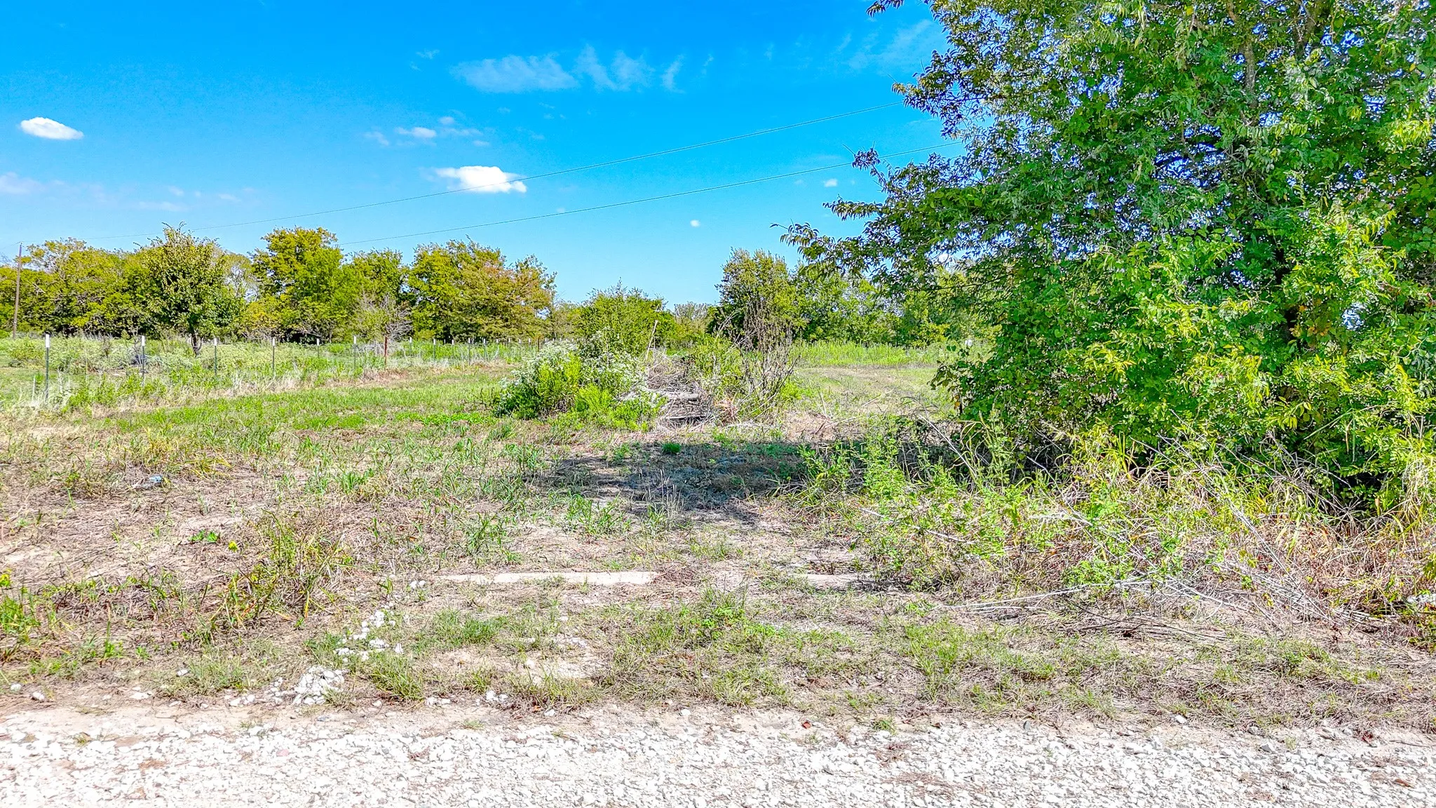 Unimproved Land For Sale in Navarro County , 26.13AC SE County Road 2020, Corsicana, Texas 75109, 0, 0, Garage spaces, 0 Sqft, built in 0, mls#21410058, Real Estate Agent in Corsicana, Homes For Sale in Navarro county, Homes For Sale in Corsicana, Realtor in Corsicana Texas, Real Estate Brokerage Independent Realty Texas, Luminita Cordes Realtor
