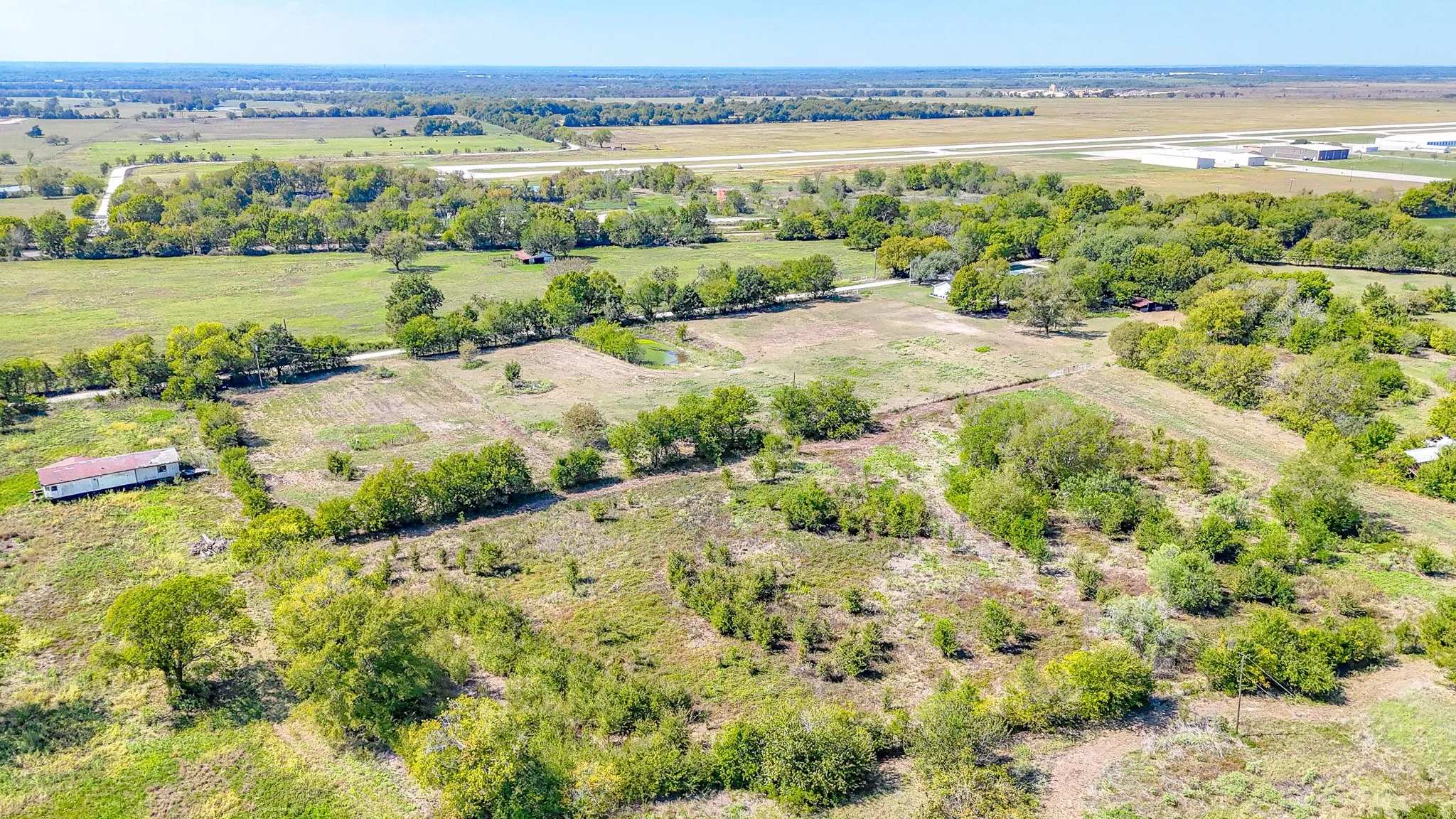 Unimproved Land For Sale in Navarro County , 26.13AC SE County Road 2020, Corsicana, Texas 75109, 0, 0, Garage spaces, 0 Sqft, built in 0, mls#21410058, Real Estate Agent in Corsicana, Homes For Sale in Navarro county, Homes For Sale in Corsicana, Realtor in Corsicana Texas, Real Estate Brokerage Independent Realty Texas, Luminita Cordes Realtor