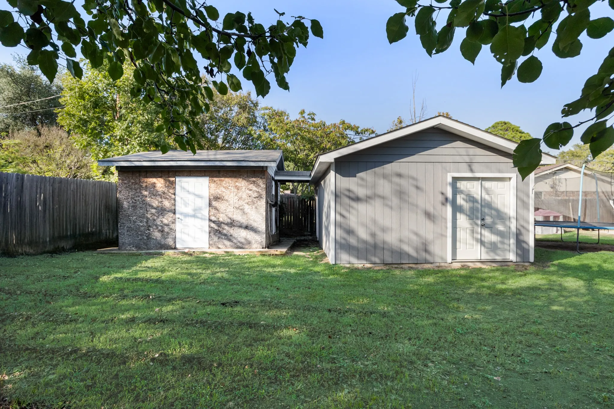 Single Family Residence For Sale in Tarrant County , 244 Richard Lane, Azle, Texas 76020, 3 Bedroom, 2 Bathroom, Garage spaces, 1,646 Sqft, built in 1987, mls#21407533, Real Estate Agent in Azle, Homes For Sale in Tarrant county, Homes For Sale in Azle, Realtor in Azle Texas, Real Estate Brokerage Independent Realty Texas, Luminita Cordes Realtor