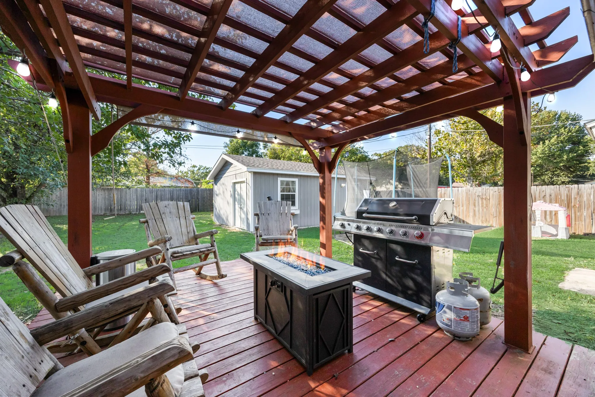 Single Family Residence For Sale in Tarrant County , 244 Richard Lane, Azle, Texas 76020, 3 Bedroom, 2 Bathroom, Garage spaces, 1,646 Sqft, built in 1987, mls#21407533, Real Estate Agent in Azle, Homes For Sale in Tarrant county, Homes For Sale in Azle, Realtor in Azle Texas, Real Estate Brokerage Independent Realty Texas, Luminita Cordes Realtor