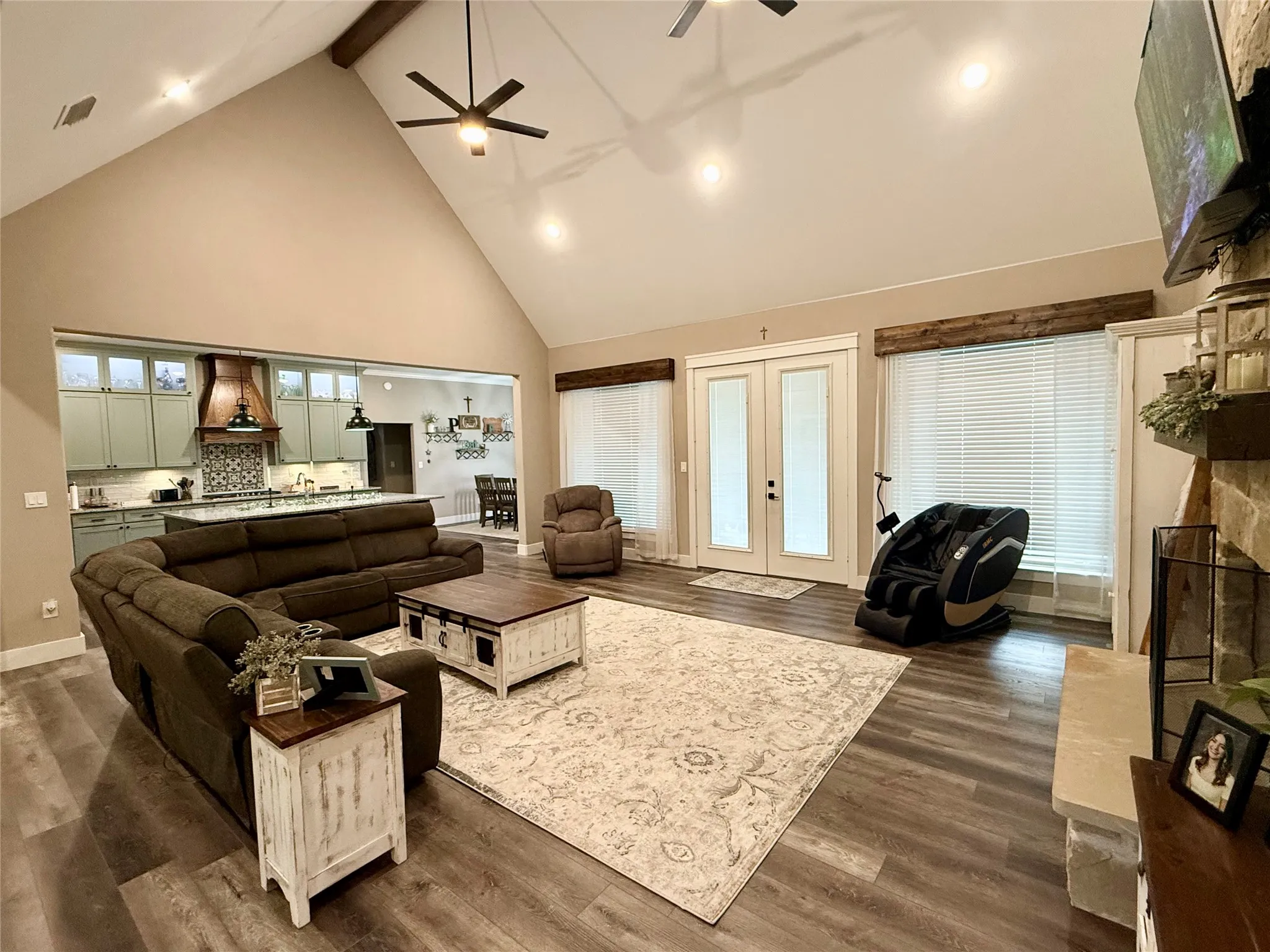 Single Family Residence For Sale in Ellis County , 7600 Fm 660, Ennis, Texas 75119, 5 Bedroom, 5 Bathroom, 2 Garage spaces, 3,654 Sqft, built in 2020, mls#21410239, Real Estate Agent in Ennis, Homes For Sale in Ellis county, Homes For Sale in Ennis, Realtor in Ennis Texas, Real Estate Brokerage Independent Realty Texas, Luminita Cordes Realtor