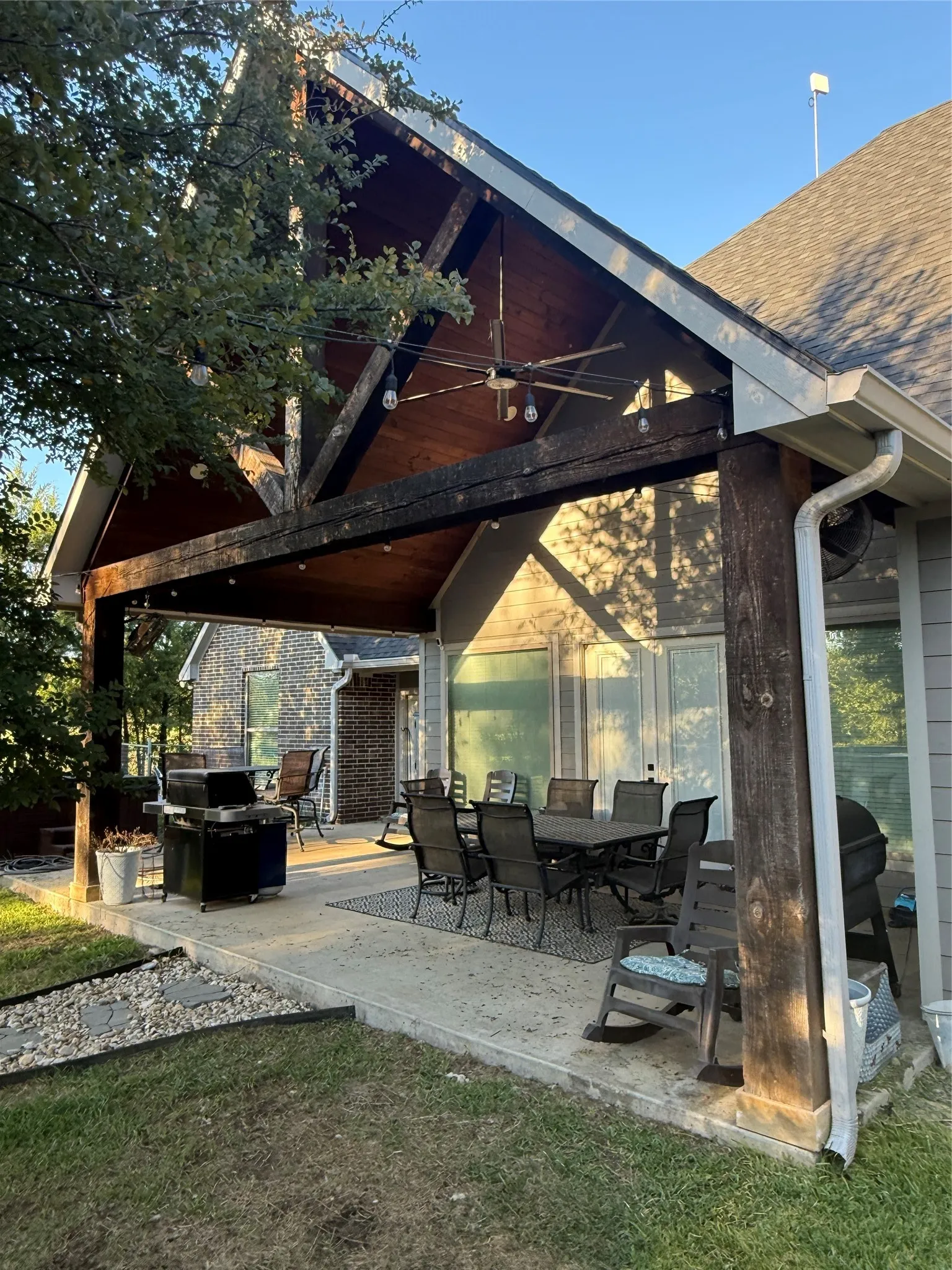 Single Family Residence For Sale in Ellis County , 7600 Fm 660, Ennis, Texas 75119, 5 Bedroom, 5 Bathroom, 2 Garage spaces, 3,654 Sqft, built in 2020, mls#21410239, Real Estate Agent in Ennis, Homes For Sale in Ellis county, Homes For Sale in Ennis, Realtor in Ennis Texas, Real Estate Brokerage Independent Realty Texas, Luminita Cordes Realtor