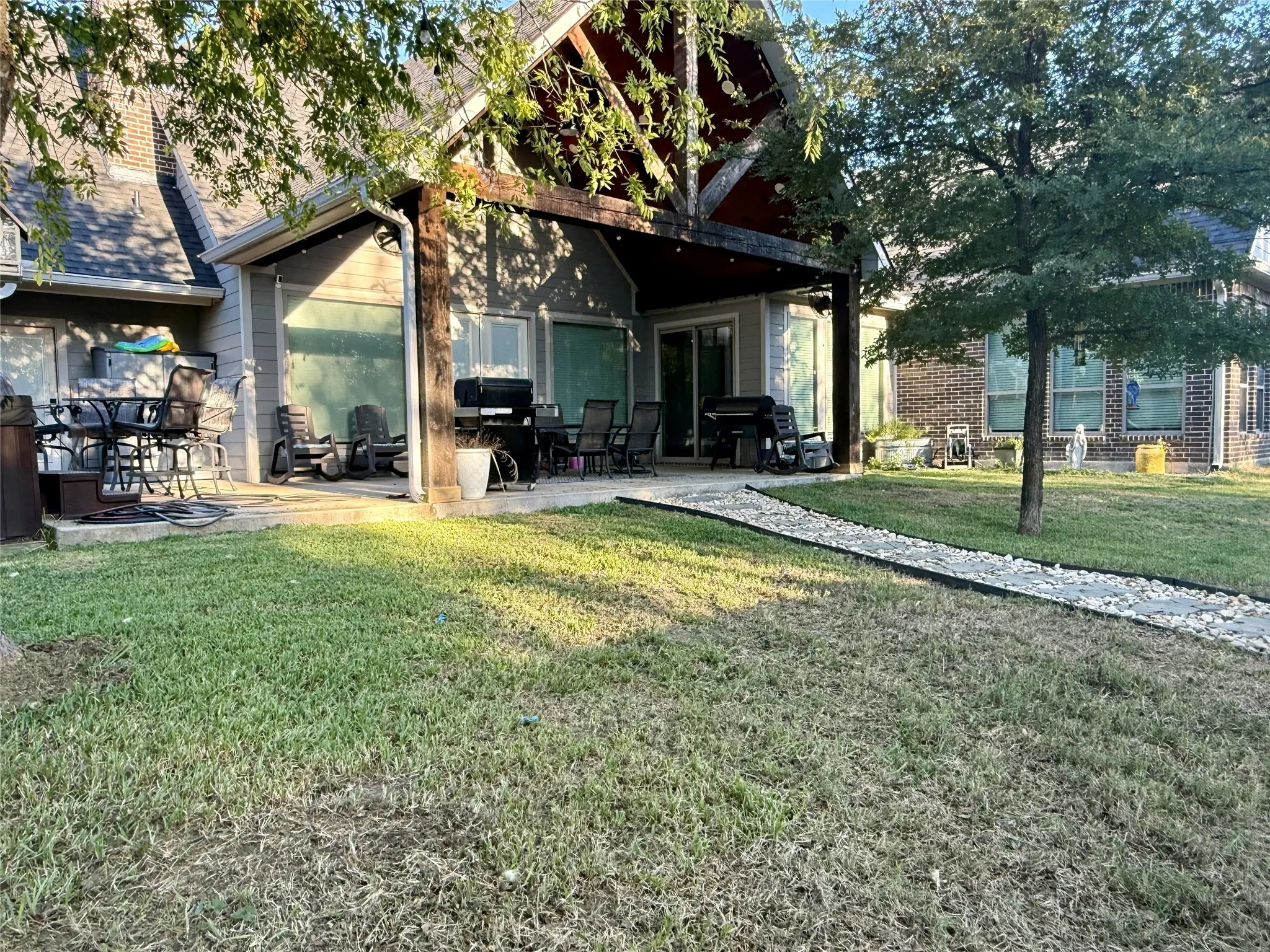 Single Family Residence For Sale in Ellis County , 7600 Fm 660, Ennis, Texas 75119, 5 Bedroom, 5 Bathroom, 2 Garage spaces, 3,654 Sqft, built in 2020, mls#21410239, Real Estate Agent in Ennis, Homes For Sale in Ellis county, Homes For Sale in Ennis, Realtor in Ennis Texas, Real Estate Brokerage Independent Realty Texas, Luminita Cordes Realtor