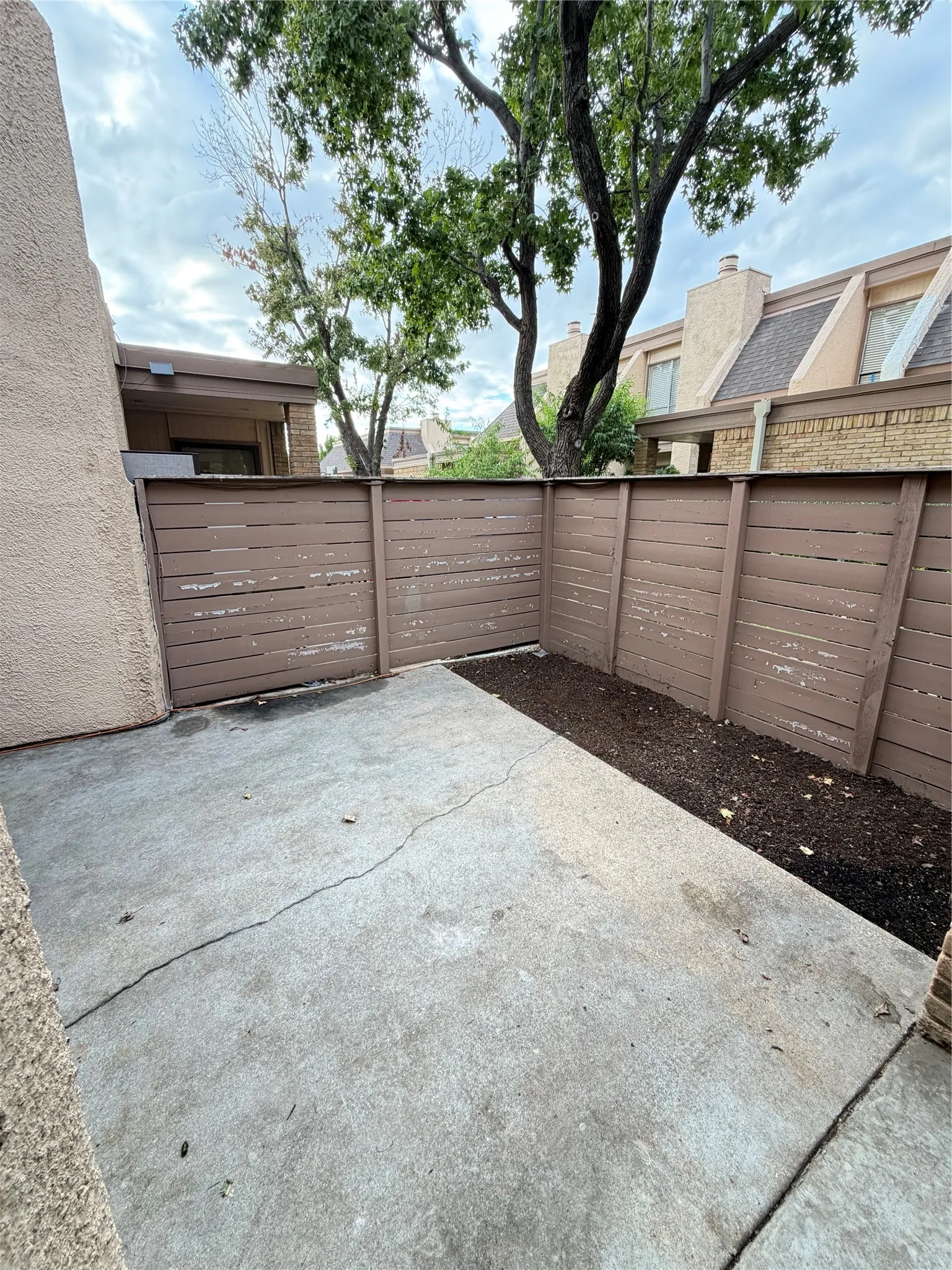 Condominium For Sale in Dallas County , 3121 Park Lane 1095, Dallas, Texas 75220, 2 Bedroom, 2 Bathroom, Garage spaces, 970 Sqft, built in 1969, mls#21410240, Real Estate Agent in Dallas, Homes For Sale in Dallas county, Homes For Sale in Dallas, Realtor in Dallas Texas, Real Estate Brokerage Independent Realty Texas, Luminita Cordes Realtor