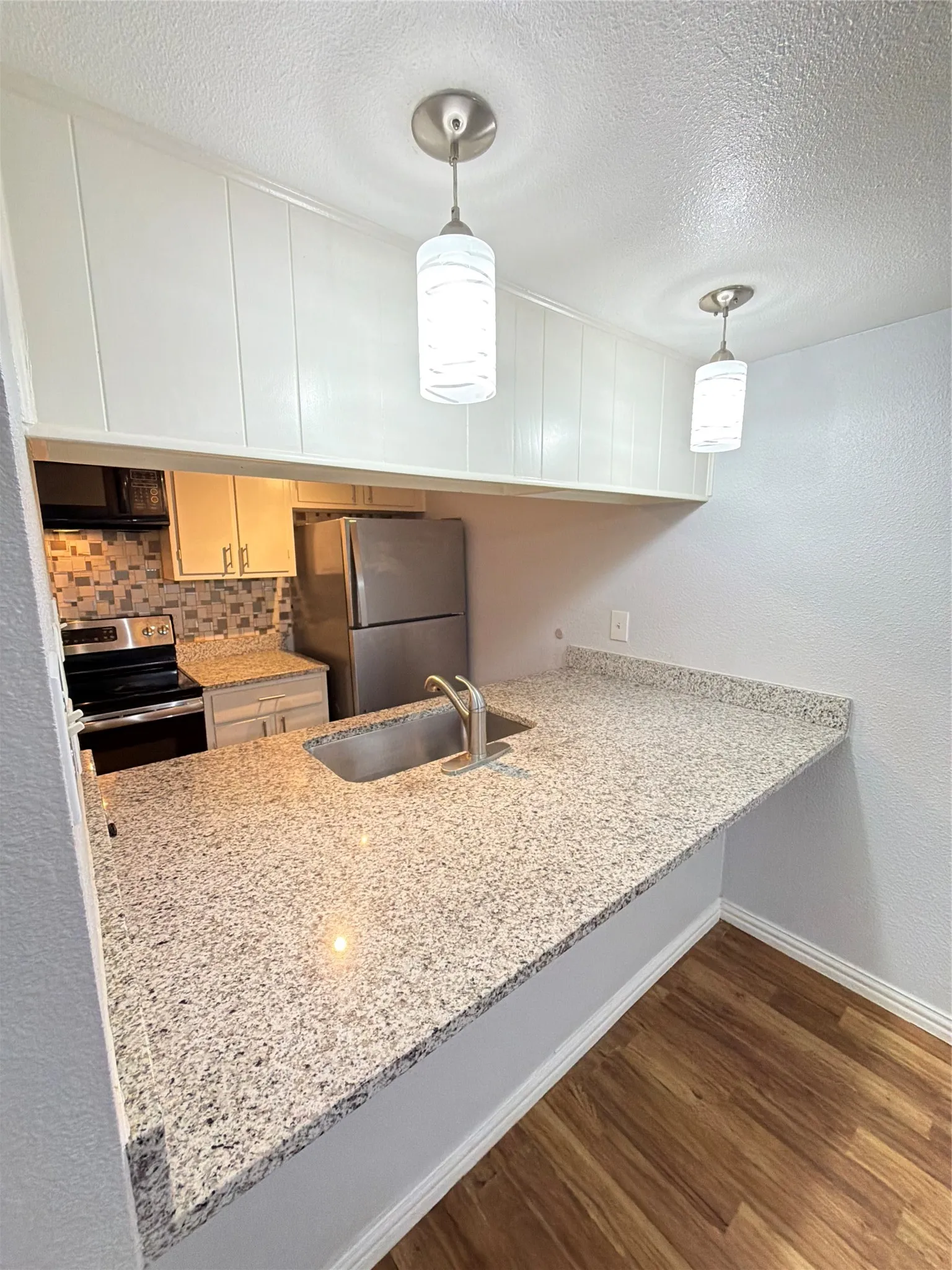 Condominium For Sale in Dallas County , 3121 Park Lane 1095, Dallas, Texas 75220, 2 Bedroom, 2 Bathroom, Garage spaces, 970 Sqft, built in 1969, mls#21410240, Real Estate Agent in Dallas, Homes For Sale in Dallas county, Homes For Sale in Dallas, Realtor in Dallas Texas, Real Estate Brokerage Independent Realty Texas, Luminita Cordes Realtor