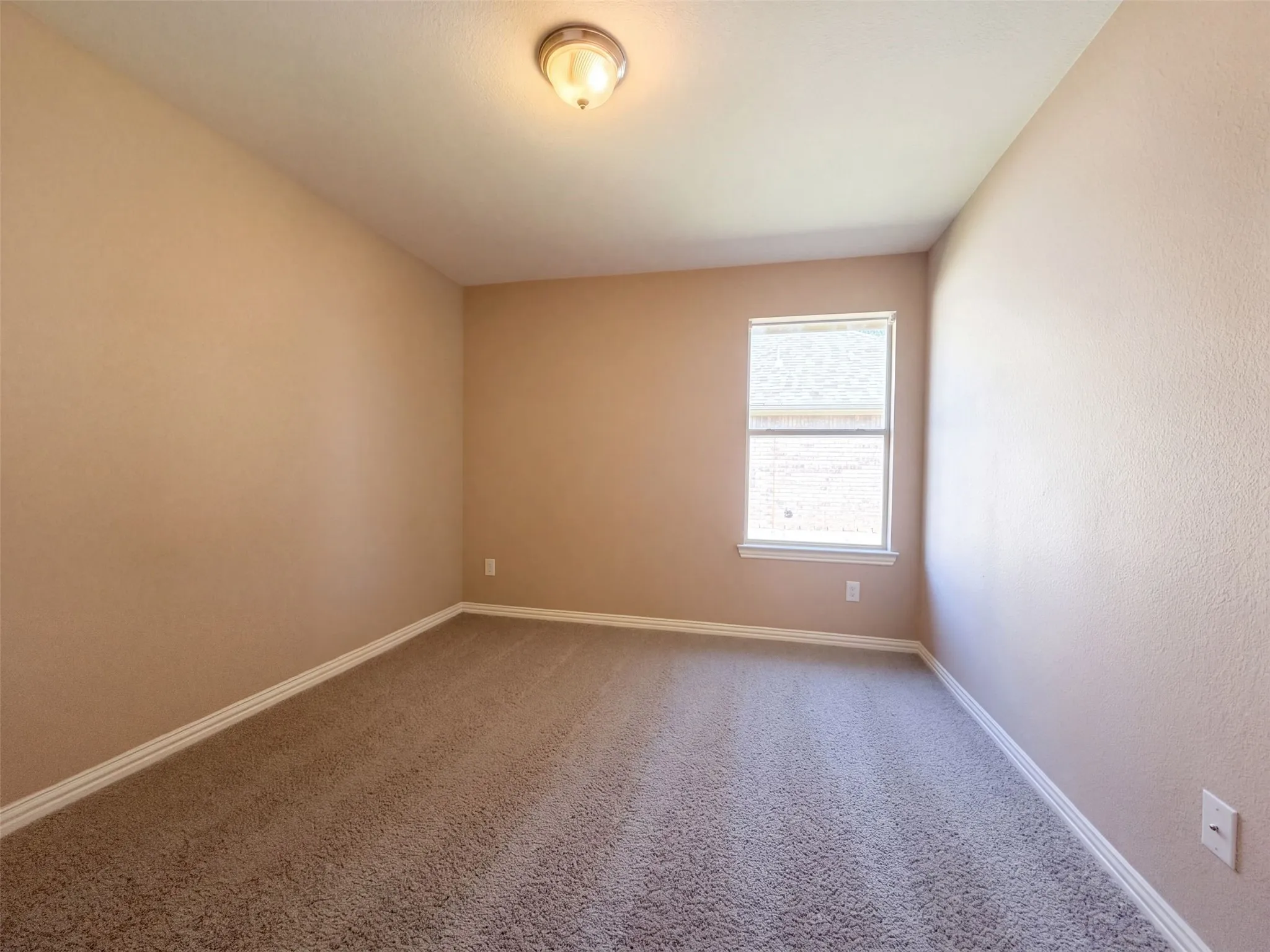 Single Family Residence For Sale in Dallas County , 5327 Lake Gardens Drive, Grand Prairie, Texas 75052, 4 Bedroom, 2 Bathroom, 2 Garage spaces, 2,004 Sqft, built in 2005, mls#21407921, Real Estate Agent in Grand Prairie, Homes For Sale in Dallas county, Homes For Sale in Grand Prairie, Realtor in Grand Prairie Texas, Real Estate Brokerage Independent Realty Texas, Luminita Cordes Realtor