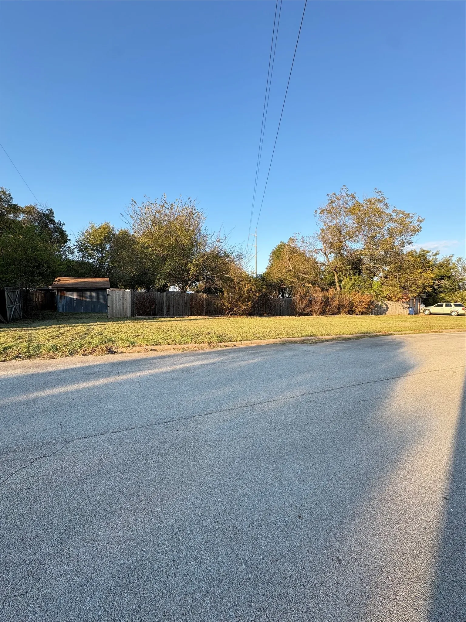Unimproved Land For Sale in Johnson County , 305 E Miller Street, Burleson, Texas 76028, 0, 0, Garage spaces, 0 Sqft, built in 0, mls#21410245, Real Estate Agent in Burleson, Homes For Sale in Johnson county, Homes For Sale in Burleson, Realtor in Burleson Texas, Real Estate Brokerage Independent Realty Texas, Luminita Cordes Realtor
