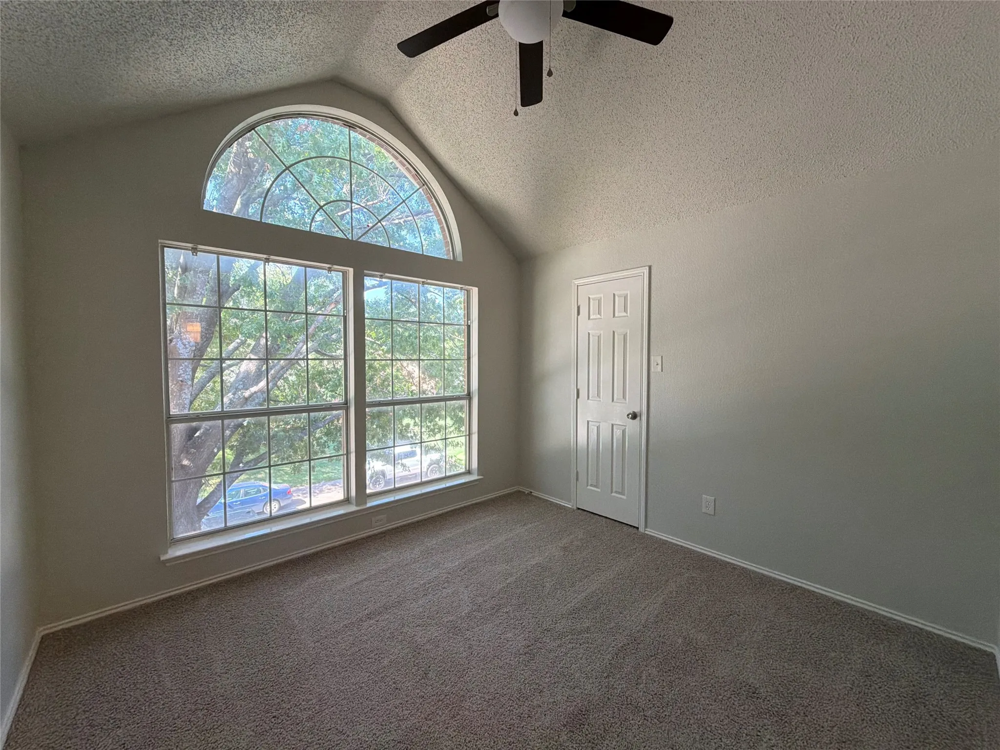Single Family Residence For Sale in Dallas County , 708 Fall Wheat Drive, De Soto, Texas 75115, 3 Bedroom, 4 Bathroom, 2 Garage spaces, 2,130 Sqft, built in 1990, mls#21410165, Real Estate Agent in De Soto, Homes For Sale in Dallas county, Homes For Sale in De Soto, Realtor in De Soto Texas, Real Estate Brokerage Independent Realty Texas, Luminita Cordes Realtor