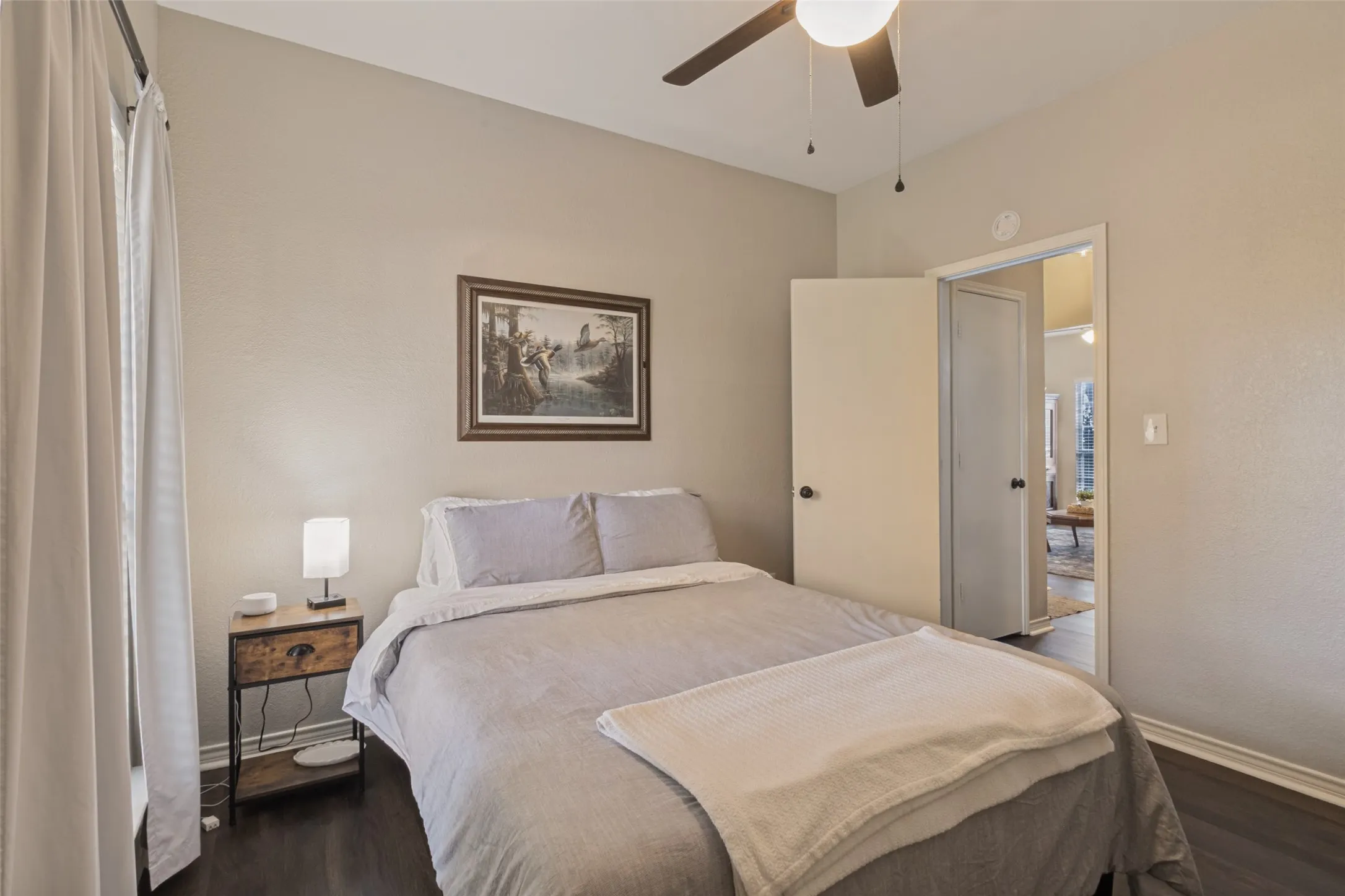 Condominium For Sale in Dallas County , 8600 Coppertowne Lane 600, Dallas, Texas 75243, 2 Bedroom, 2 Bathroom, Garage spaces, 977 Sqft, built in 1982, mls#21408643, Real Estate Agent in Dallas, Homes For Sale in Dallas county, Homes For Sale in Dallas, Realtor in Dallas Texas, Real Estate Brokerage Independent Realty Texas, Luminita Cordes Realtor