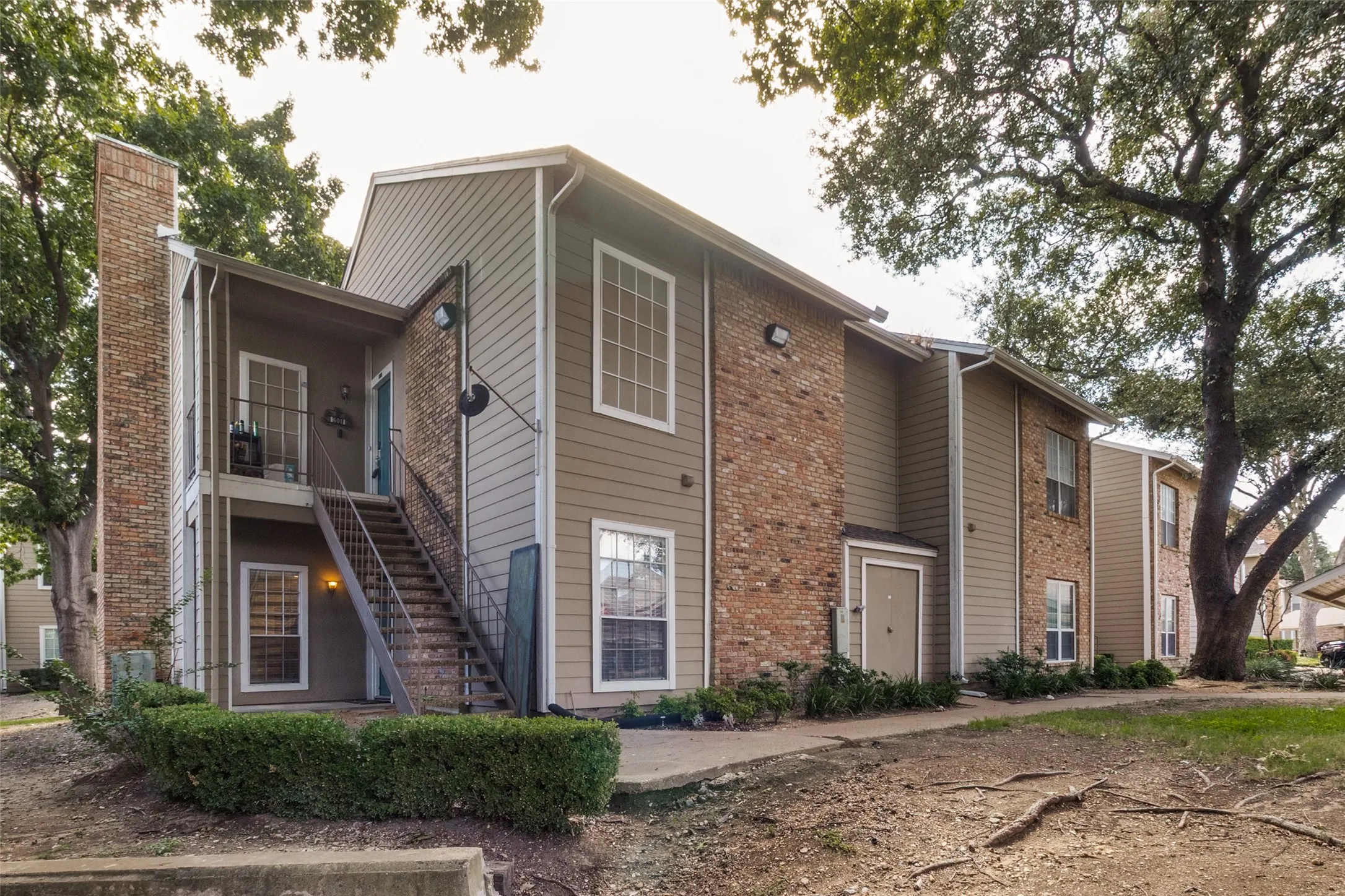 Condominium For Sale in Dallas County , 8600 Coppertowne Lane 600, Dallas, Texas 75243, 2 Bedroom, 2 Bathroom, Garage spaces, 977 Sqft, built in 1982, mls#21408643, Real Estate Agent in Dallas, Homes For Sale in Dallas county, Homes For Sale in Dallas, Realtor in Dallas Texas, Real Estate Brokerage Independent Realty Texas, Luminita Cordes Realtor