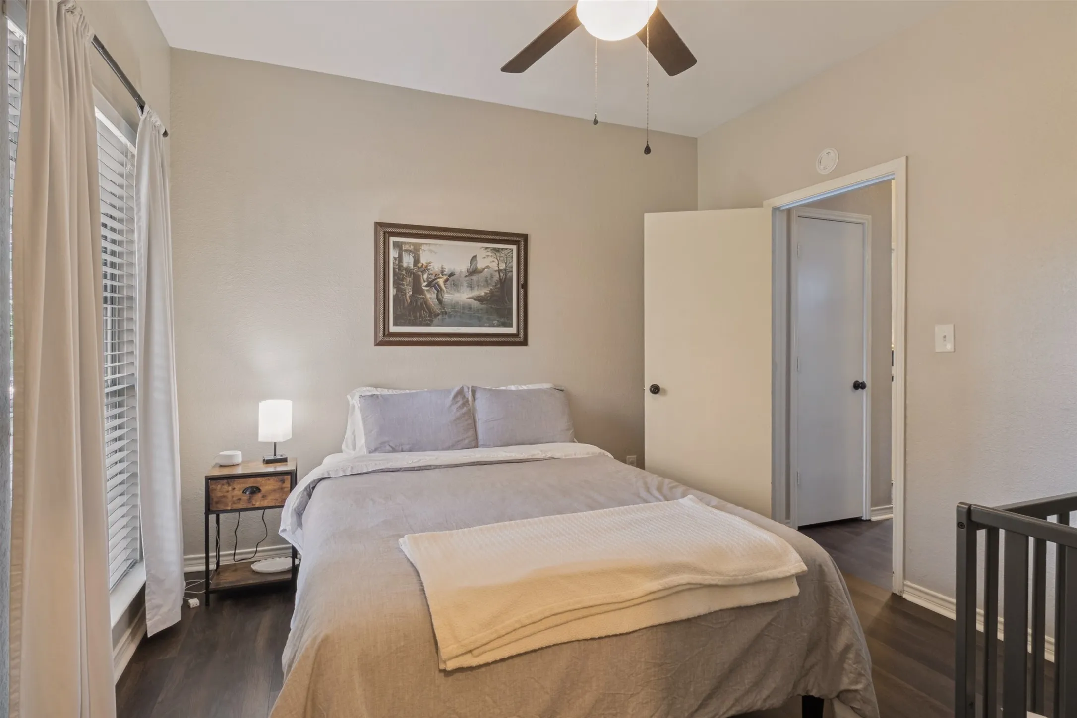 Condominium For Sale in Dallas County , 8600 Coppertowne Lane 600, Dallas, Texas 75243, 2 Bedroom, 2 Bathroom, Garage spaces, 977 Sqft, built in 1982, mls#21408643, Real Estate Agent in Dallas, Homes For Sale in Dallas county, Homes For Sale in Dallas, Realtor in Dallas Texas, Real Estate Brokerage Independent Realty Texas, Luminita Cordes Realtor