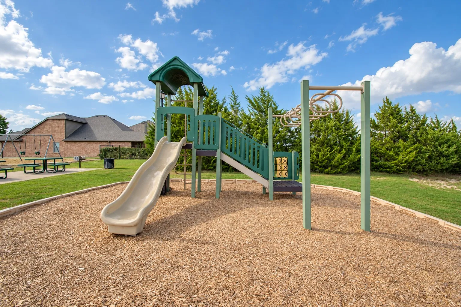 Single Family Residence For Rent in Ellis County , 3814 Hyde Park Drive, Midlothian, Texas 76065, 4 Bedroom, 3 Bathroom, 2 Garage spaces, 2,921 Sqft, built in 2015, mls#21410250, Real Estate Agent in Midlothian, Homes For Rent in Ellis county, Homes For Rent in Midlothian, Realtor in Midlothian Texas, Real Estate Brokerage Independent Realty Texas, Luminita Cordes Realtor