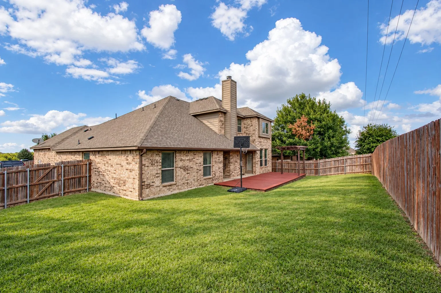 Single Family Residence For Rent in Ellis County , 3814 Hyde Park Drive, Midlothian, Texas 76065, 4 Bedroom, 3 Bathroom, 2 Garage spaces, 2,921 Sqft, built in 2015, mls#21410250, Real Estate Agent in Midlothian, Homes For Rent in Ellis county, Homes For Rent in Midlothian, Realtor in Midlothian Texas, Real Estate Brokerage Independent Realty Texas, Luminita Cordes Realtor