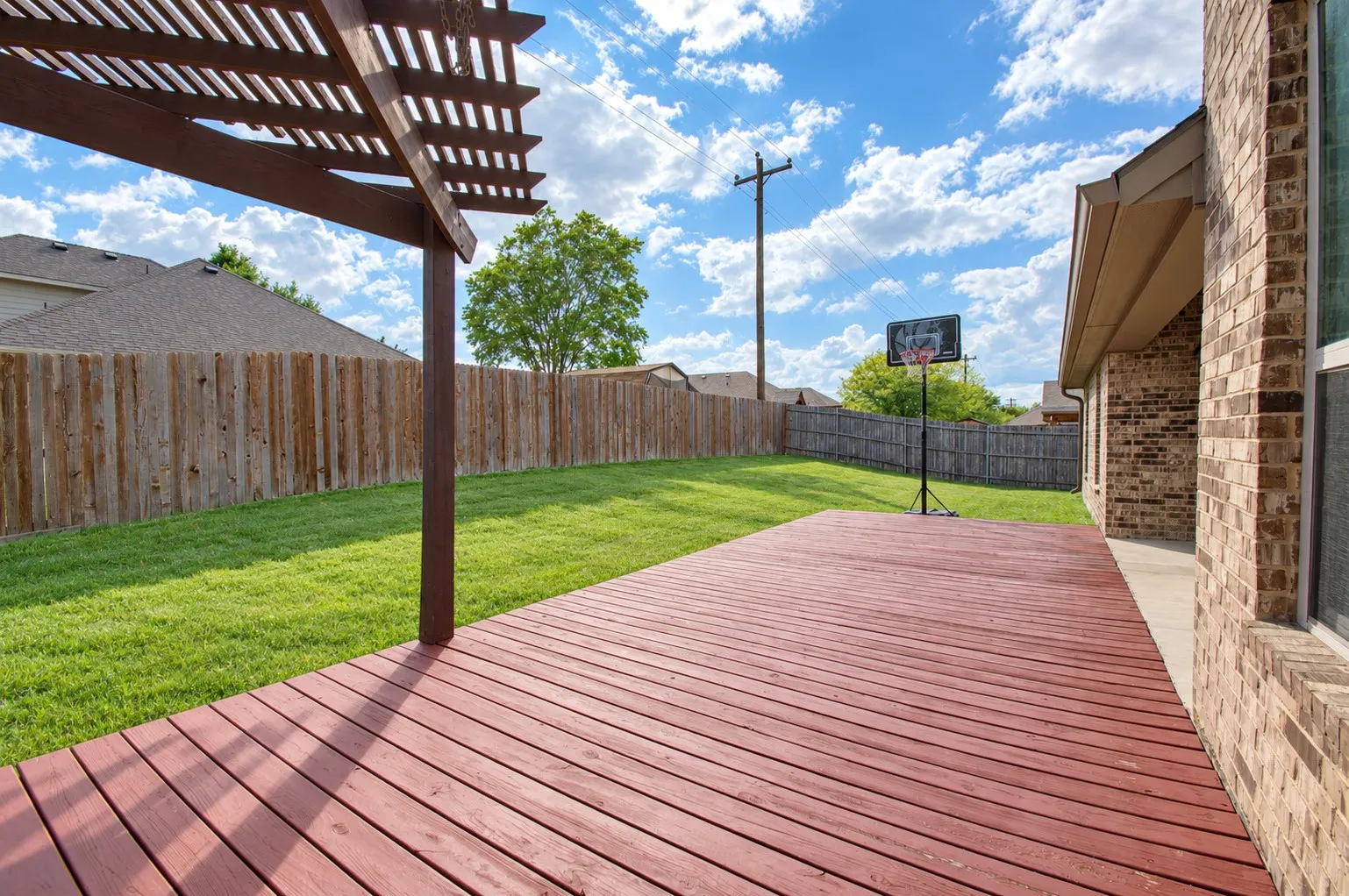 Single Family Residence For Rent in Ellis County , 3814 Hyde Park Drive, Midlothian, Texas 76065, 4 Bedroom, 3 Bathroom, 2 Garage spaces, 2,921 Sqft, built in 2015, mls#21410250, Real Estate Agent in Midlothian, Homes For Rent in Ellis county, Homes For Rent in Midlothian, Realtor in Midlothian Texas, Real Estate Brokerage Independent Realty Texas, Luminita Cordes Realtor