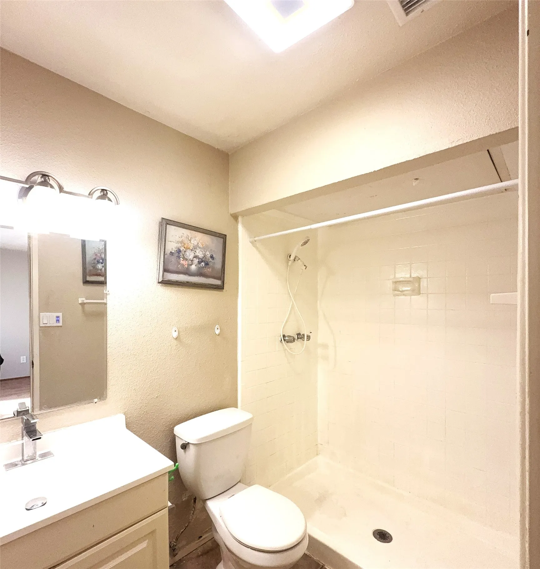 Single Family Residence For Sale in Collin County , 630 Valley View Drive, Allen, Texas 75002, 4 Bedroom, 2 Bathroom, Garage spaces, 1,481 Sqft, built in 1979, mls#21402779, Real Estate Agent in Allen, Homes For Sale in Collin county, Homes For Sale in Allen, Realtor in Allen Texas, Real Estate Brokerage Independent Realty Texas, Luminita Cordes Realtor