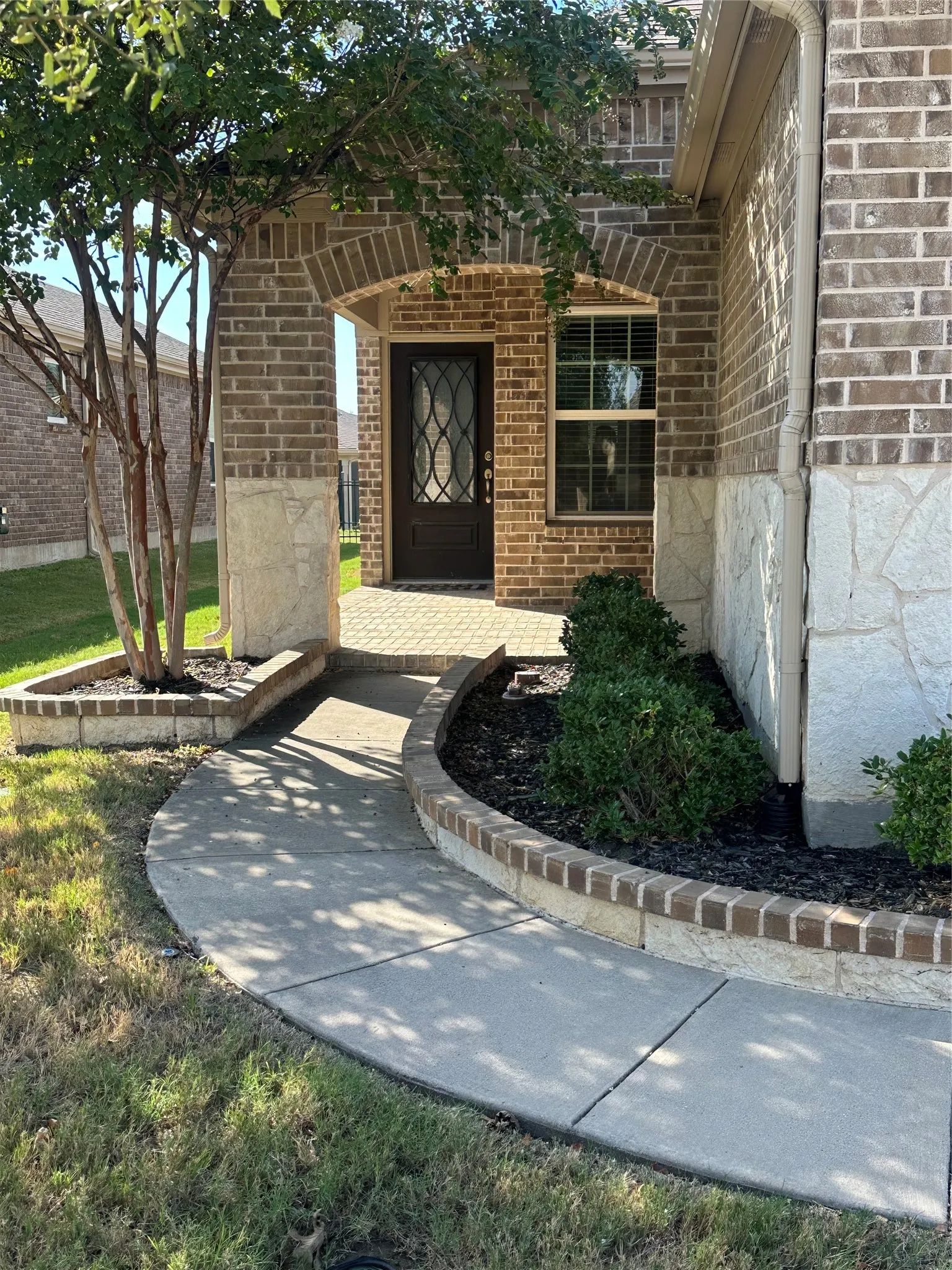 Single Family Residence For Sale in Denton County , 8873 Shore Crest Road, Frisco, Texas 75036, 3 Bedroom, 2 Bathroom, 2 Garage spaces, 1,675 Sqft, built in 2018, mls#21401703, Real Estate Agent in Frisco, Homes For Sale in Denton county, Homes For Sale in Frisco, Realtor in Frisco Texas, Real Estate Brokerage Independent Realty Texas, Luminita Cordes Realtor